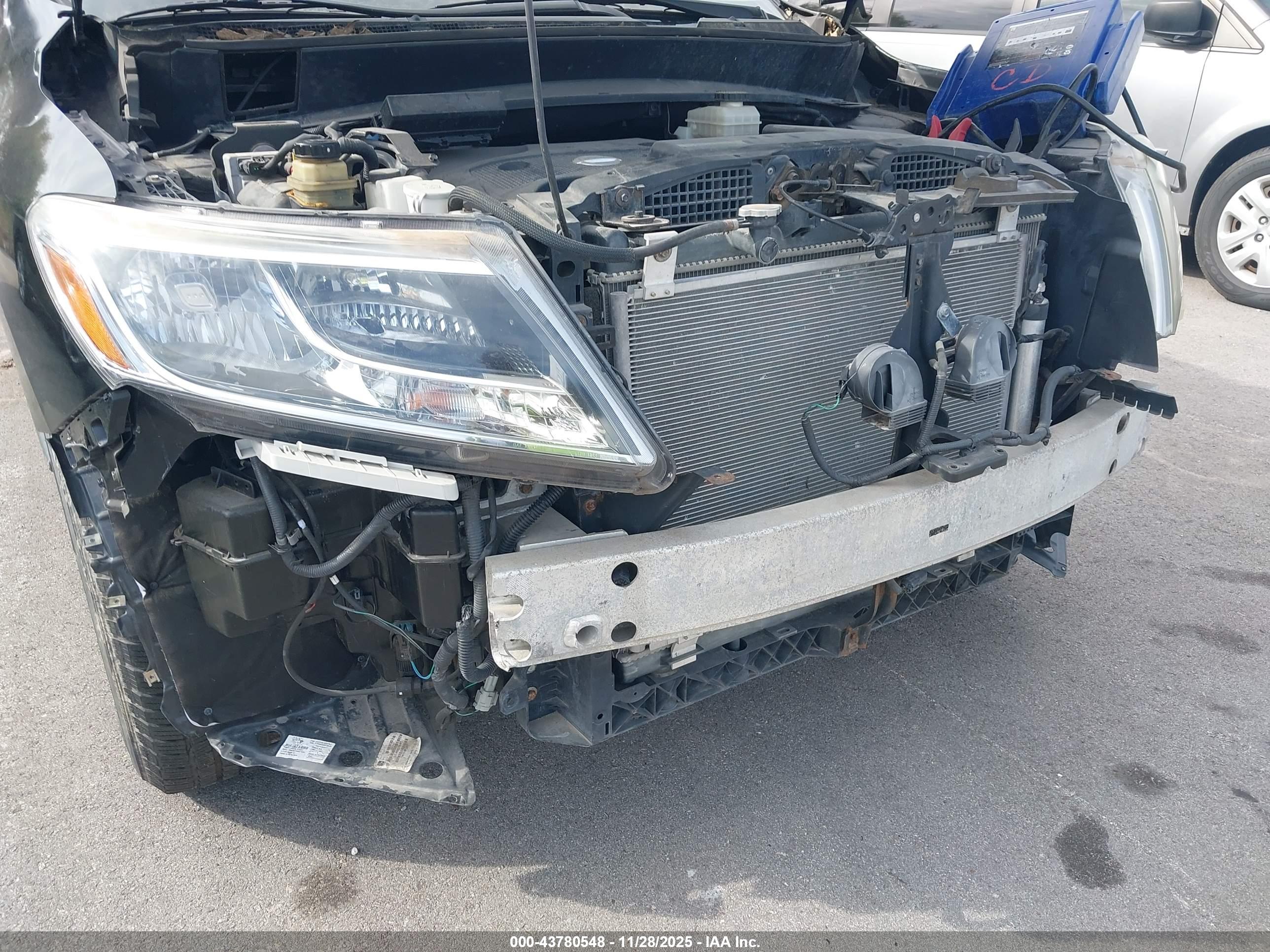 NISSAN PATHFINDER image 6