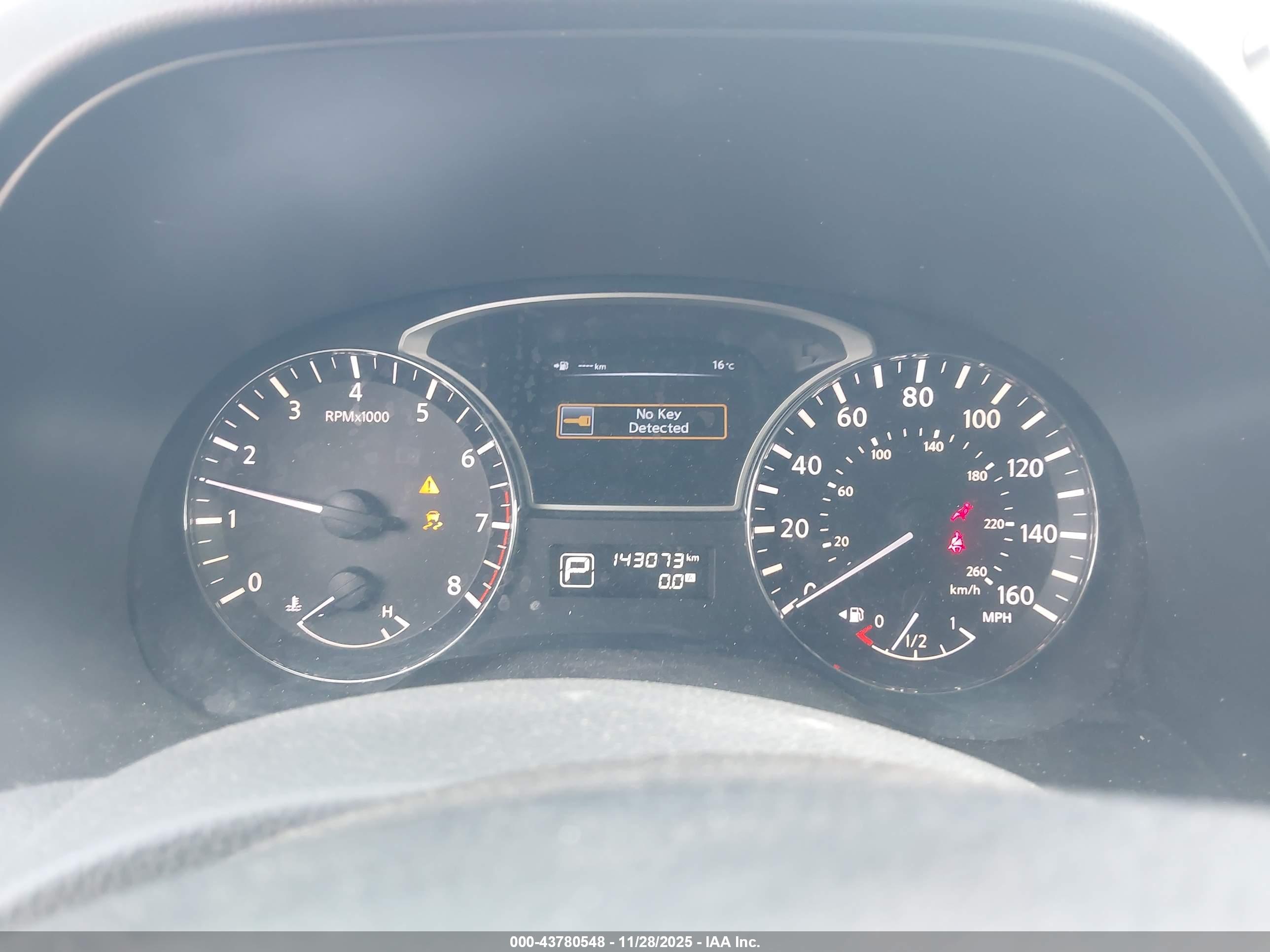 NISSAN PATHFINDER image 7