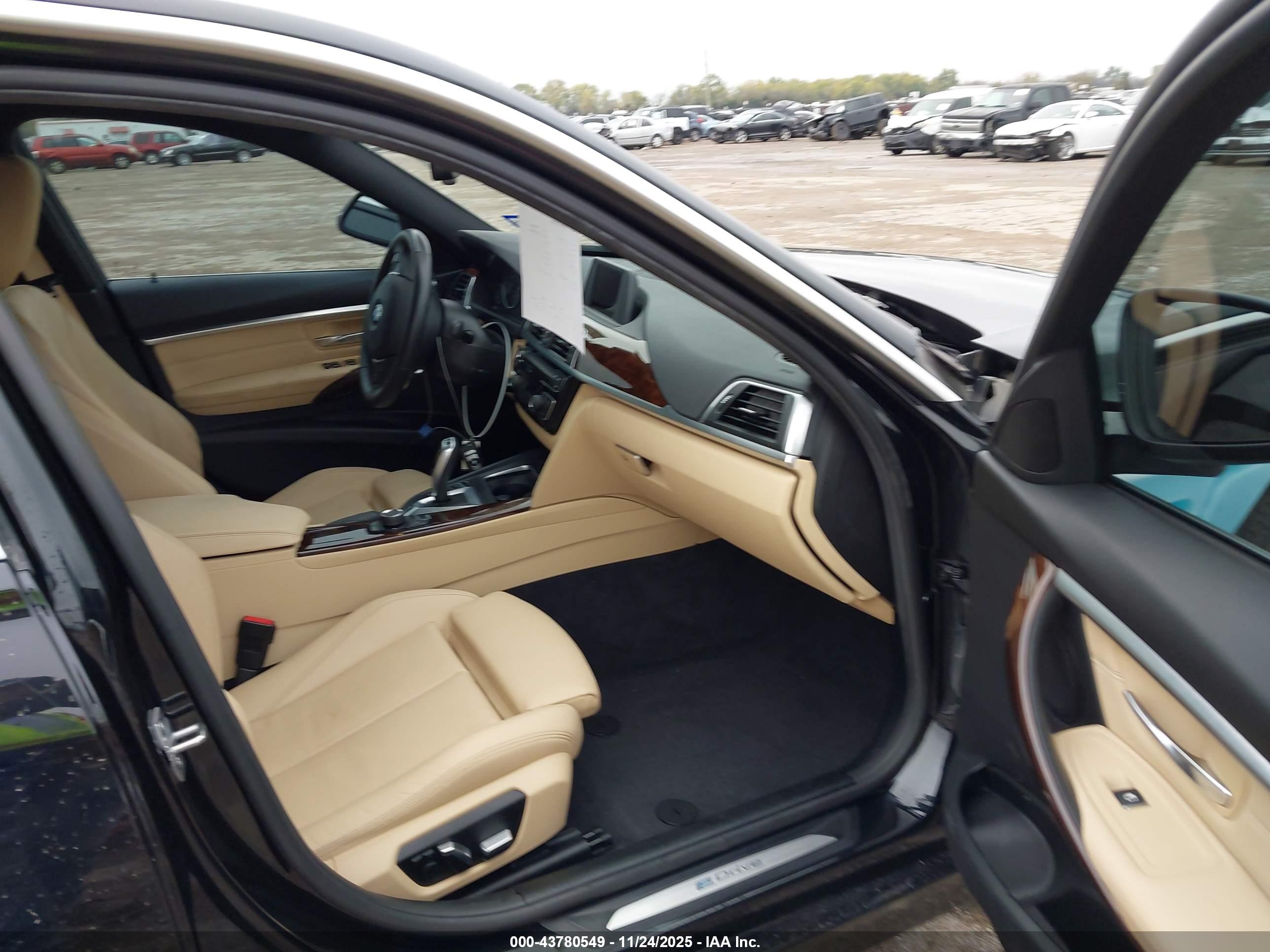 BMW 330E image 5