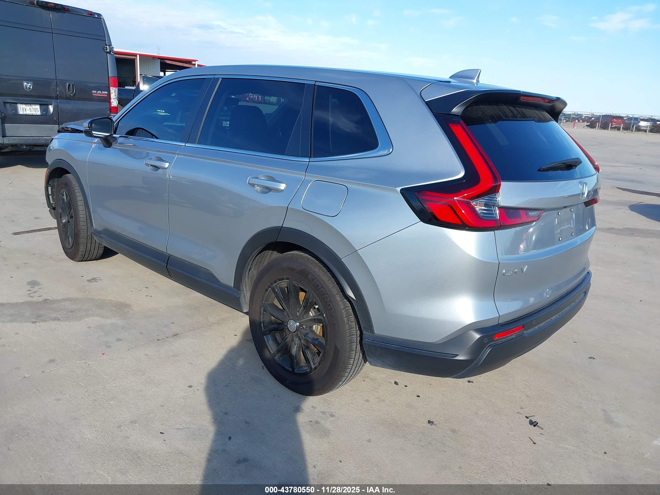 HONDA CR-V image 3