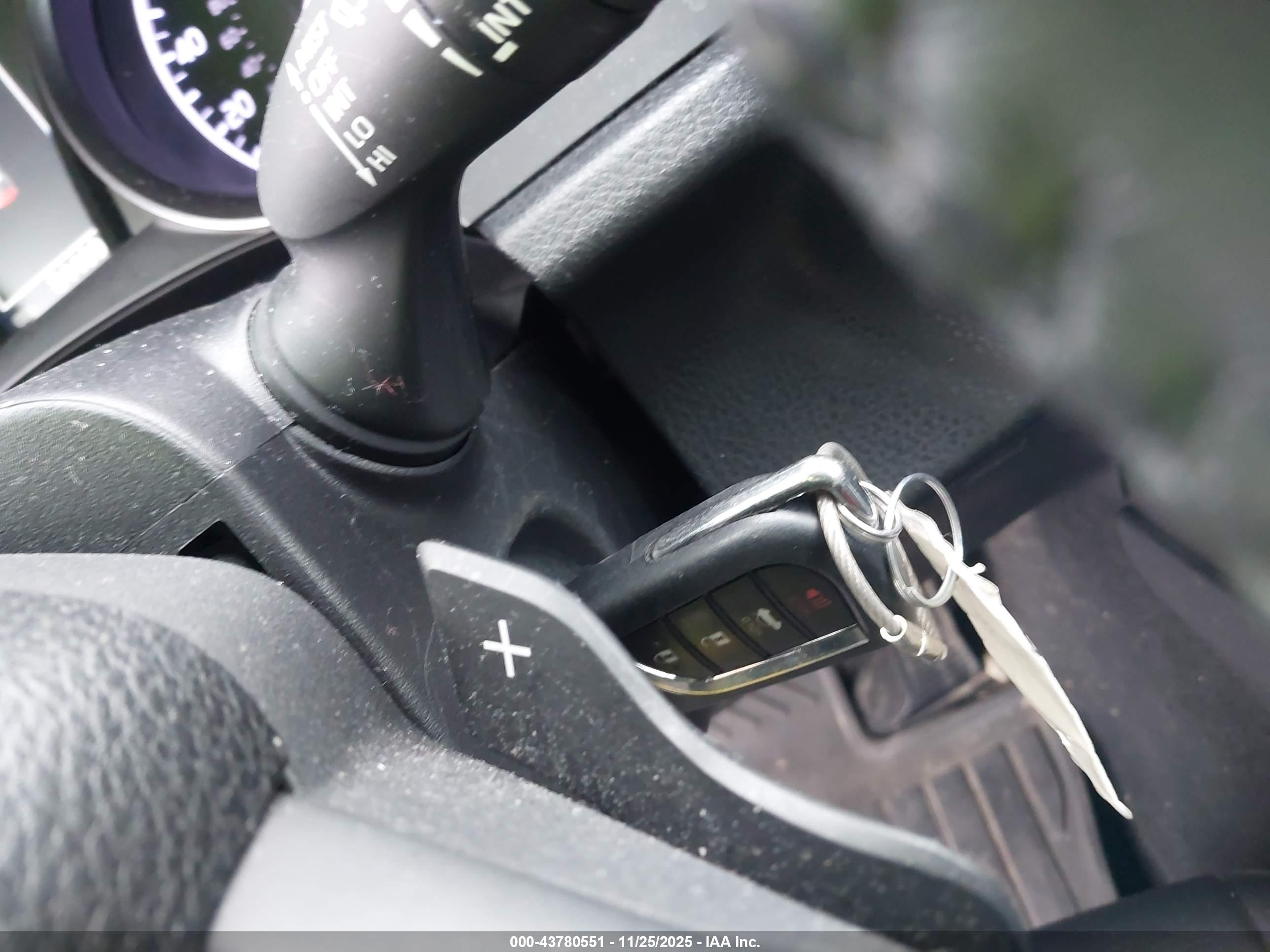 TOYOTA CAMRY image 11