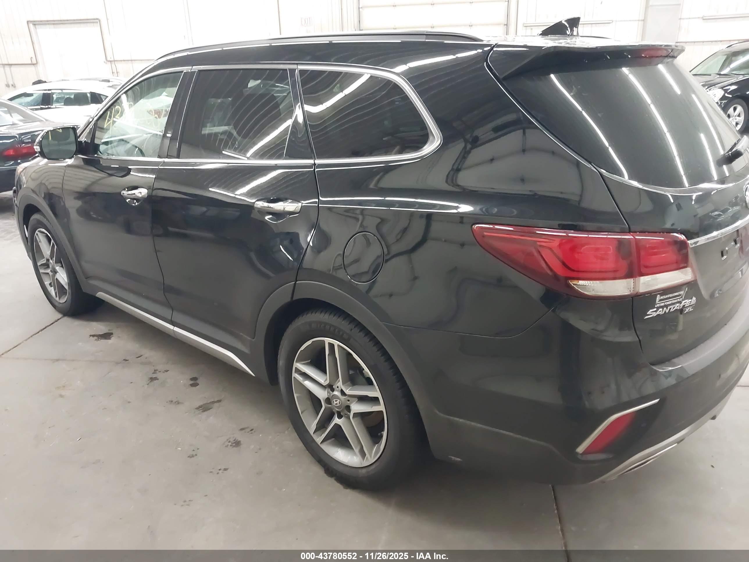 HYUNDAI SANTA image 3