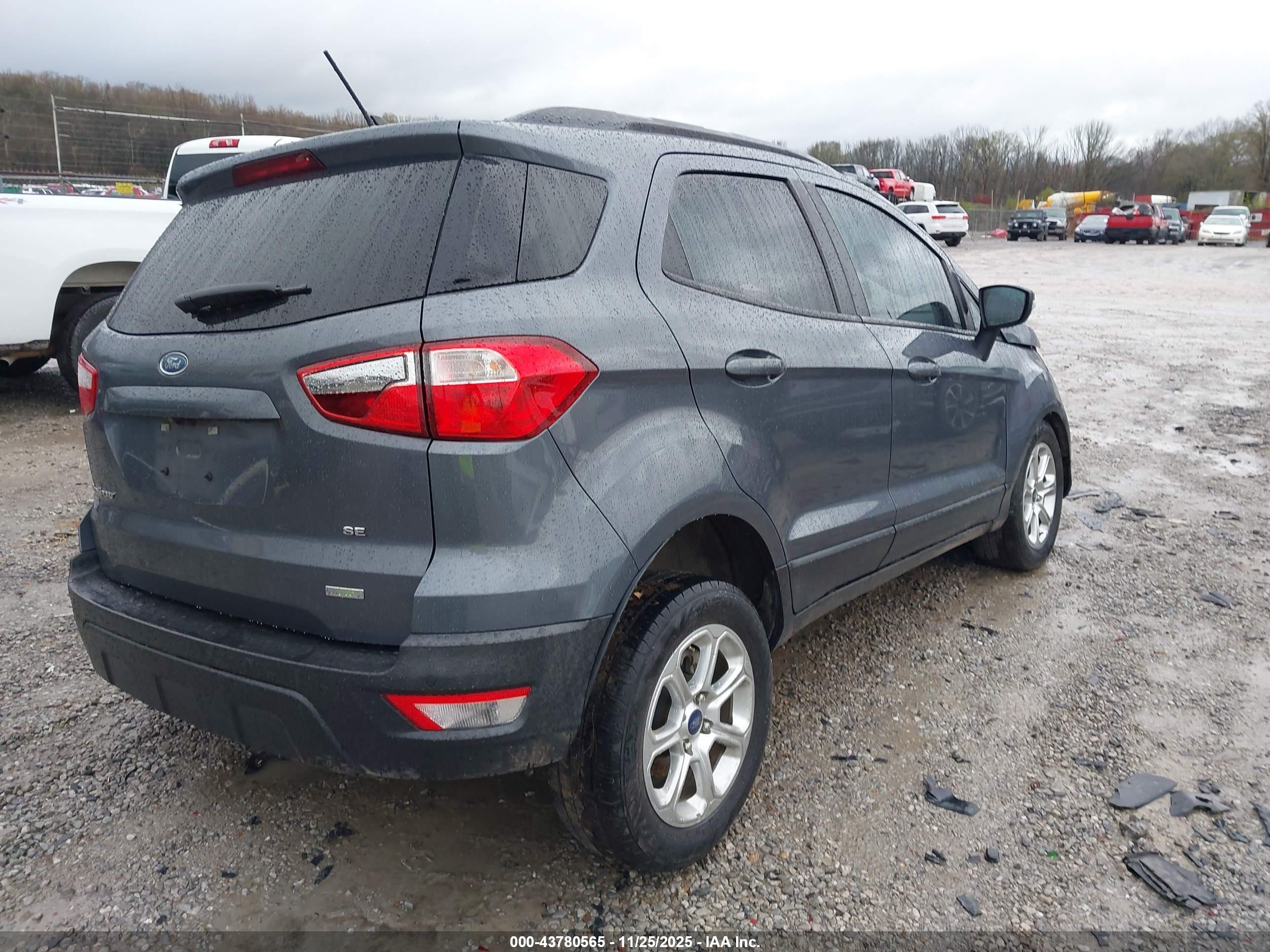 FORD ECOSPORT image 4
