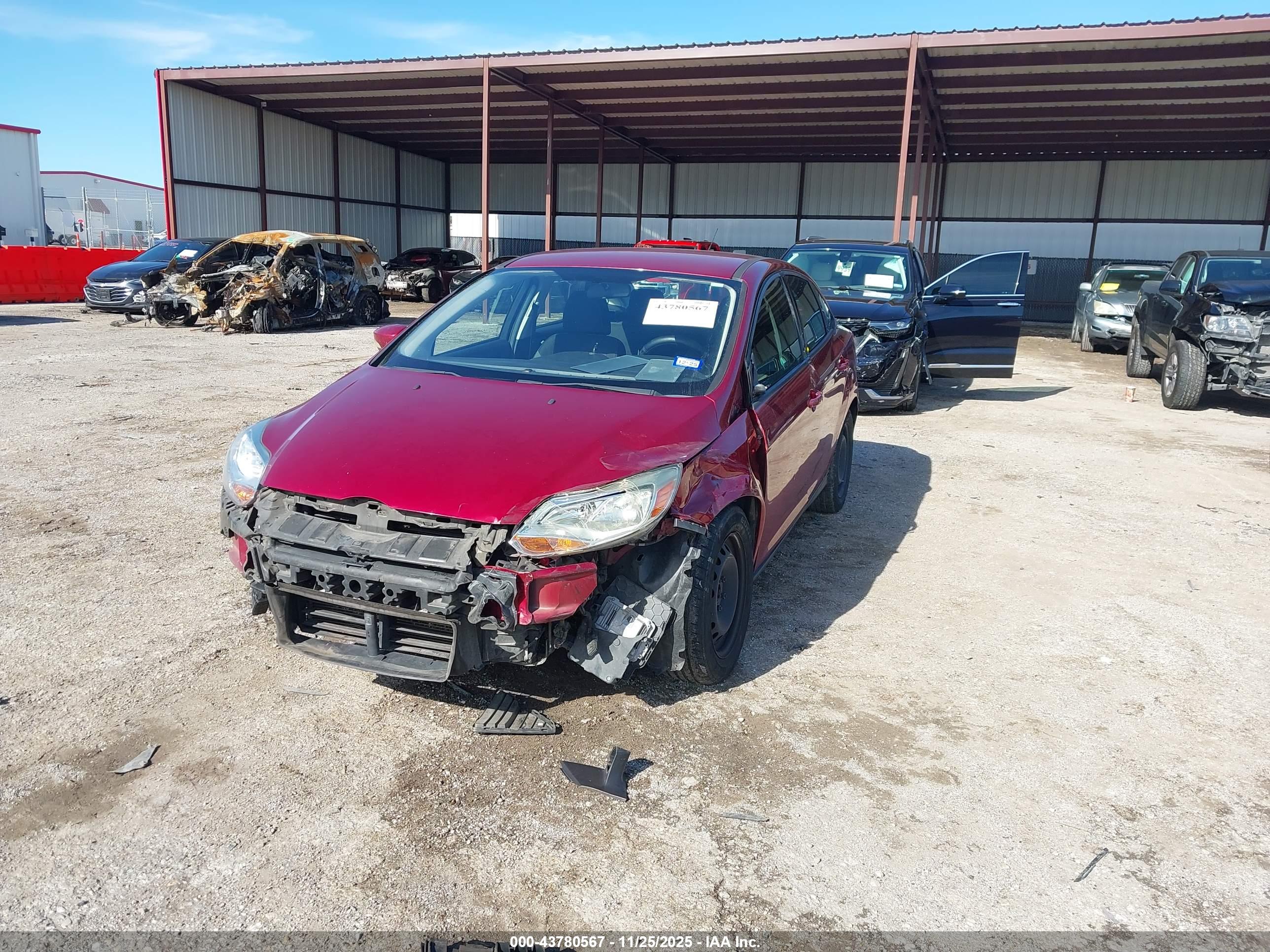 FORD FOCUS image 2