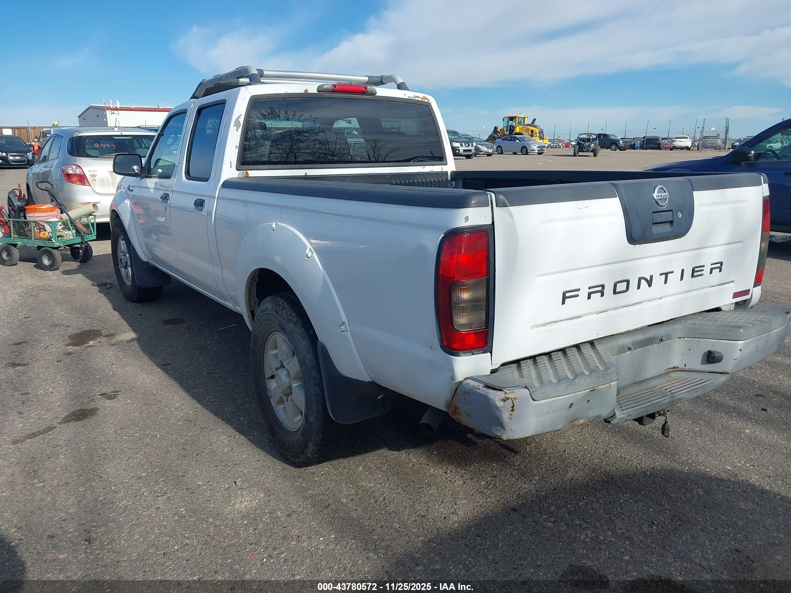 NISSAN FRONTIER image 3