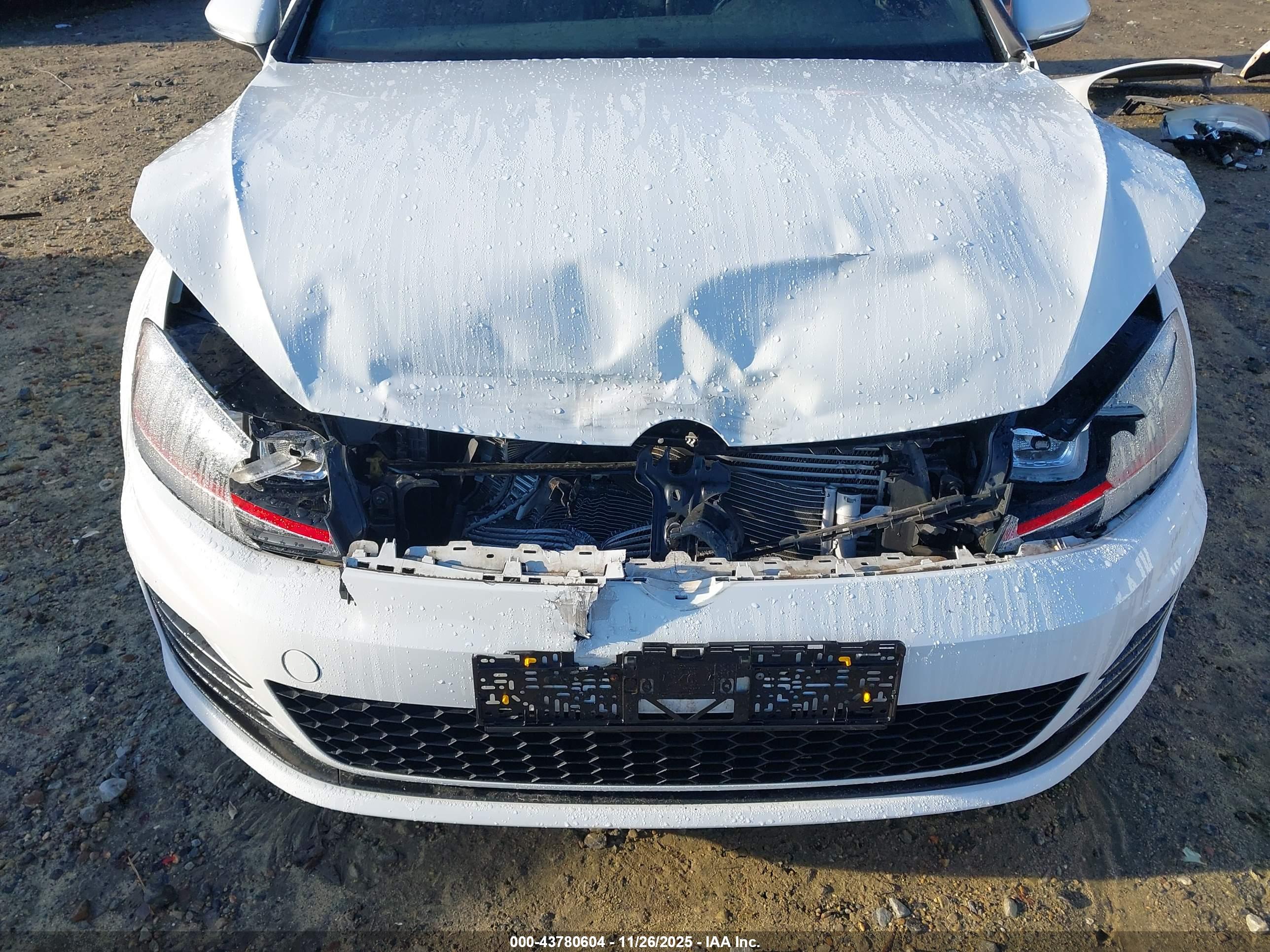 VOLKSWAGEN GOLF image 6