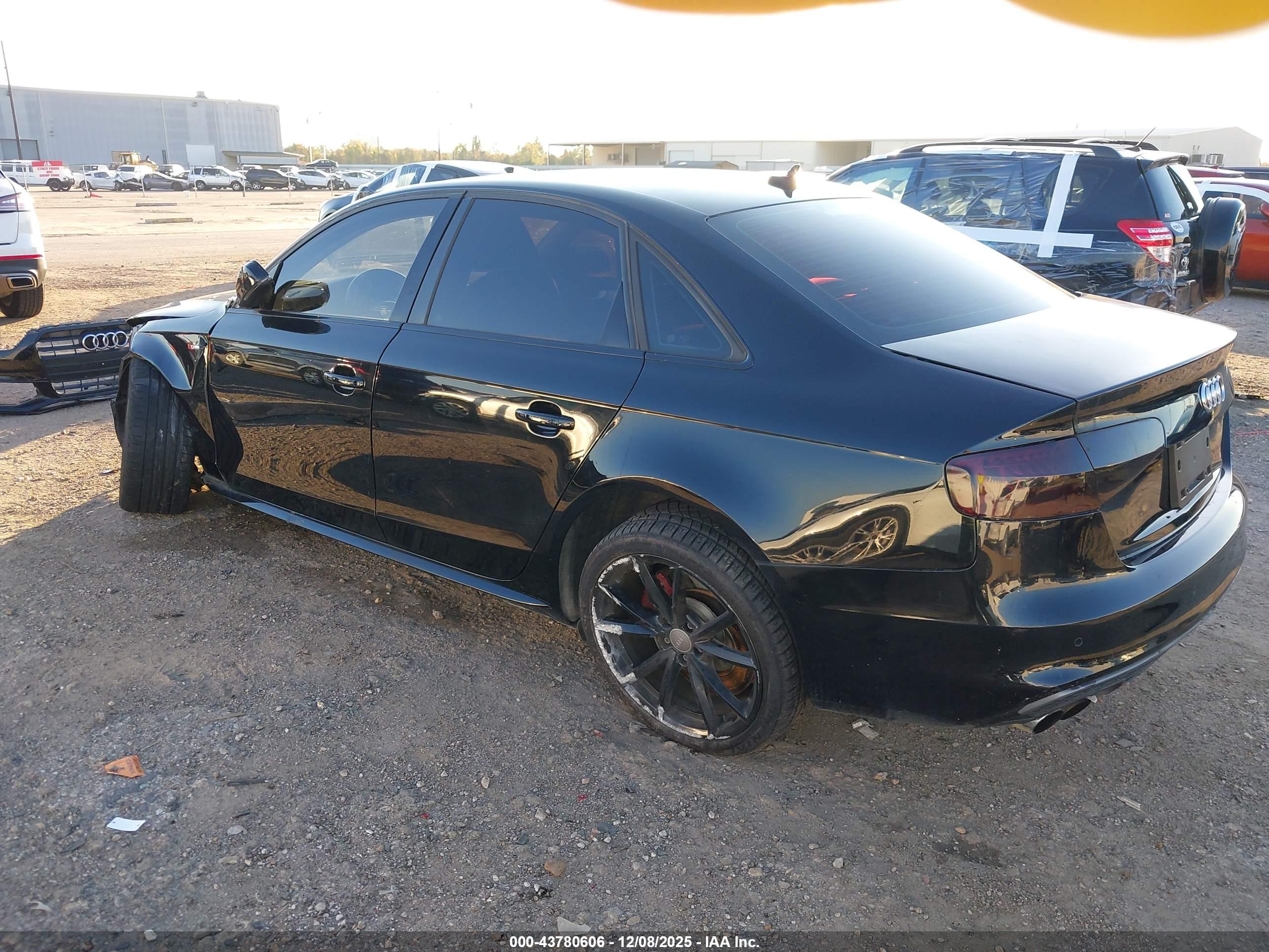 AUDI A4 image 3