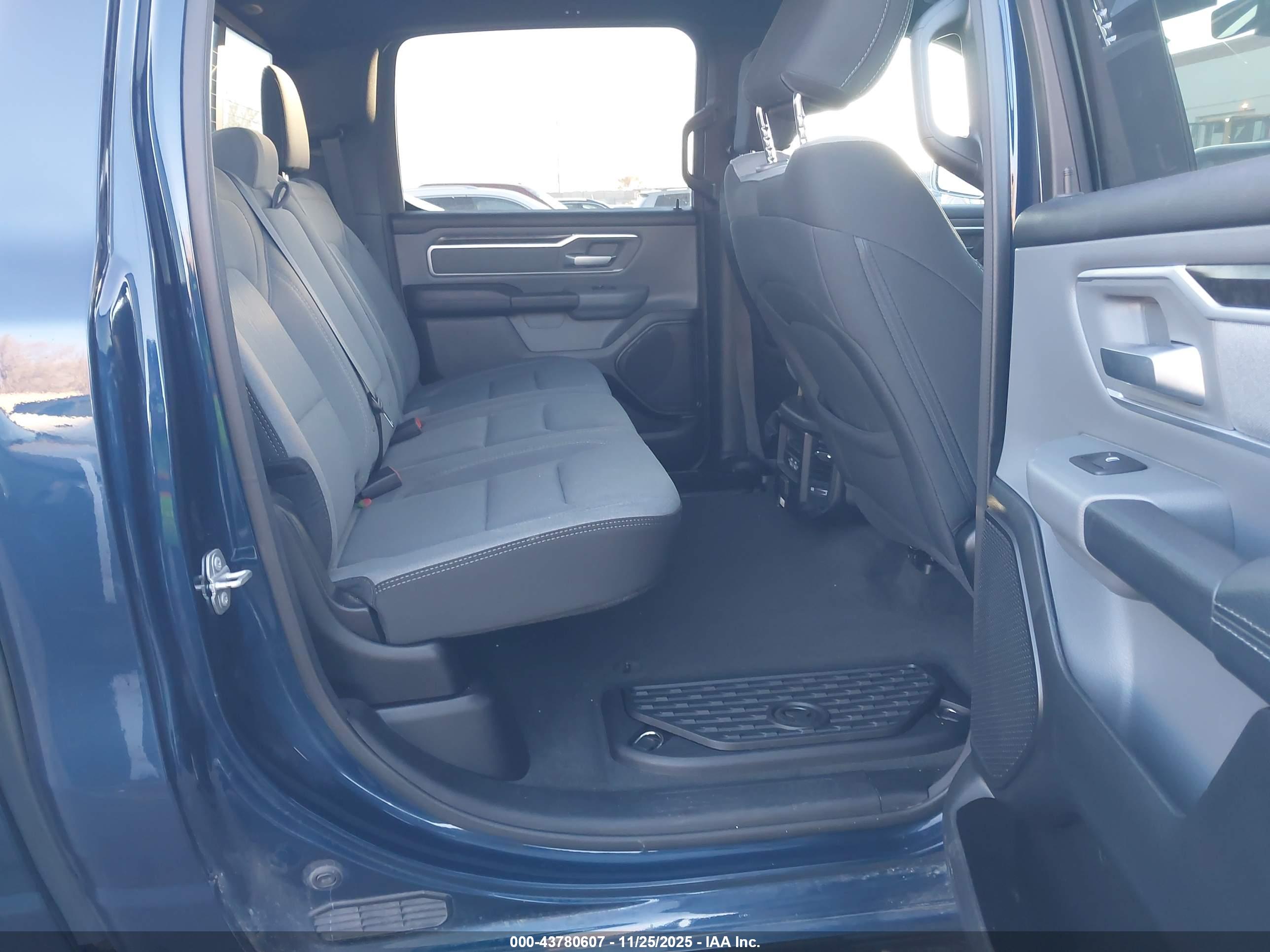 RAM 1500 image 8