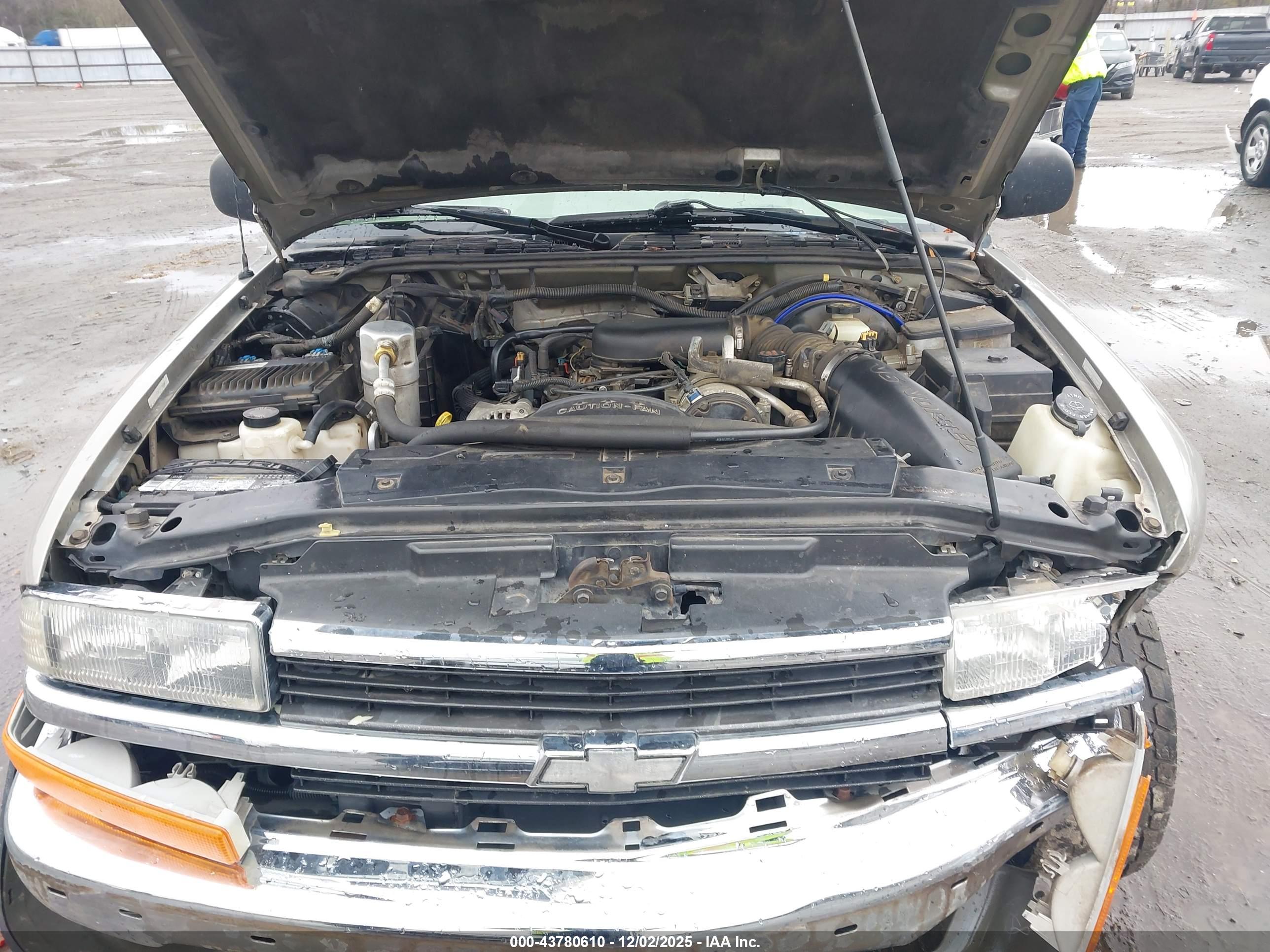 CHEVROLET S-10 image 10
