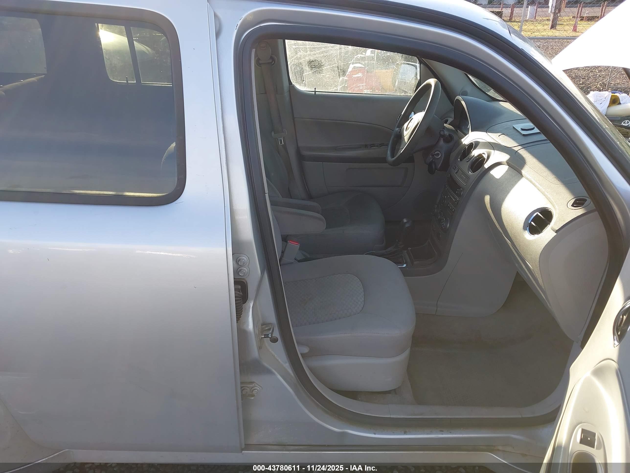 CHEVROLET HHR image 5