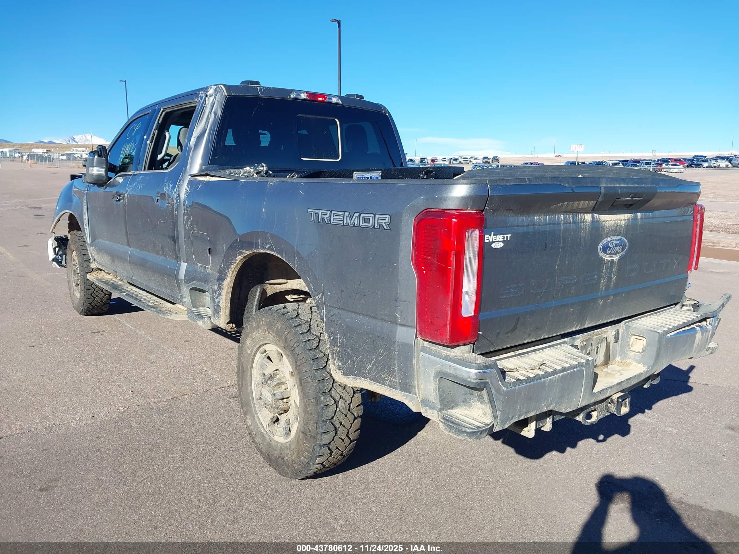 FORD F-350 image 3