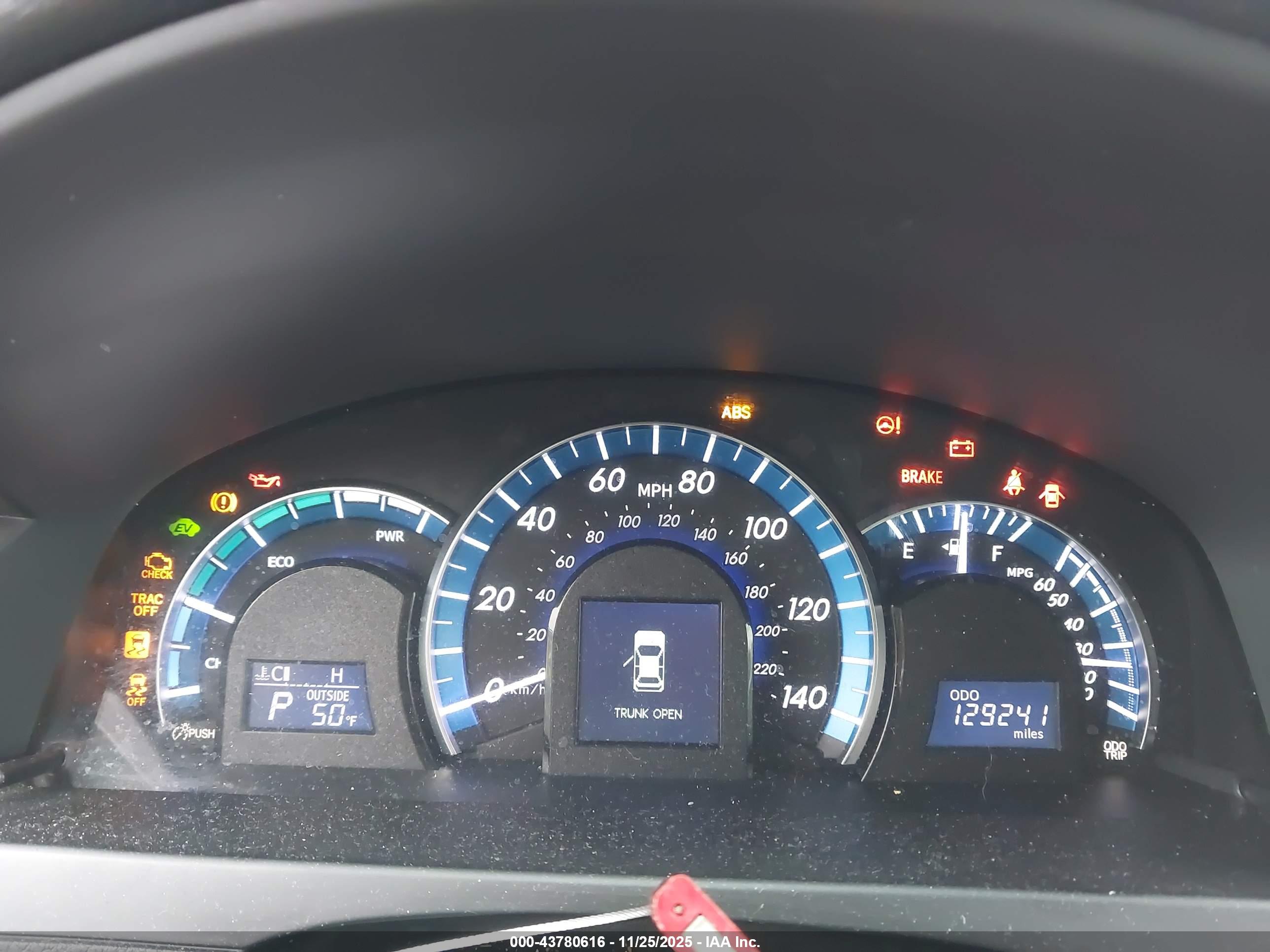 TOYOTA CAMRY image 7