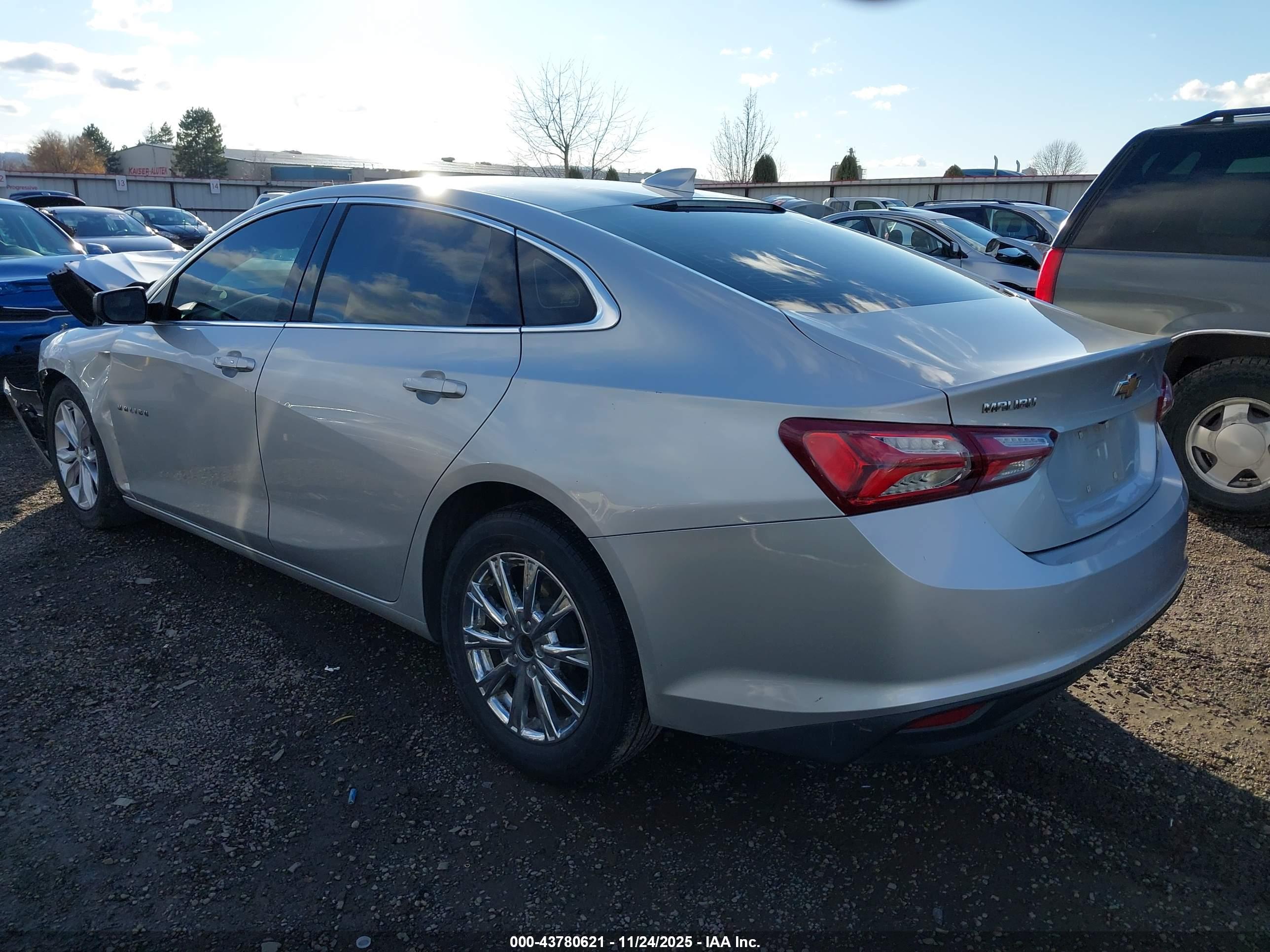 CHEVROLET MALIBU image 3