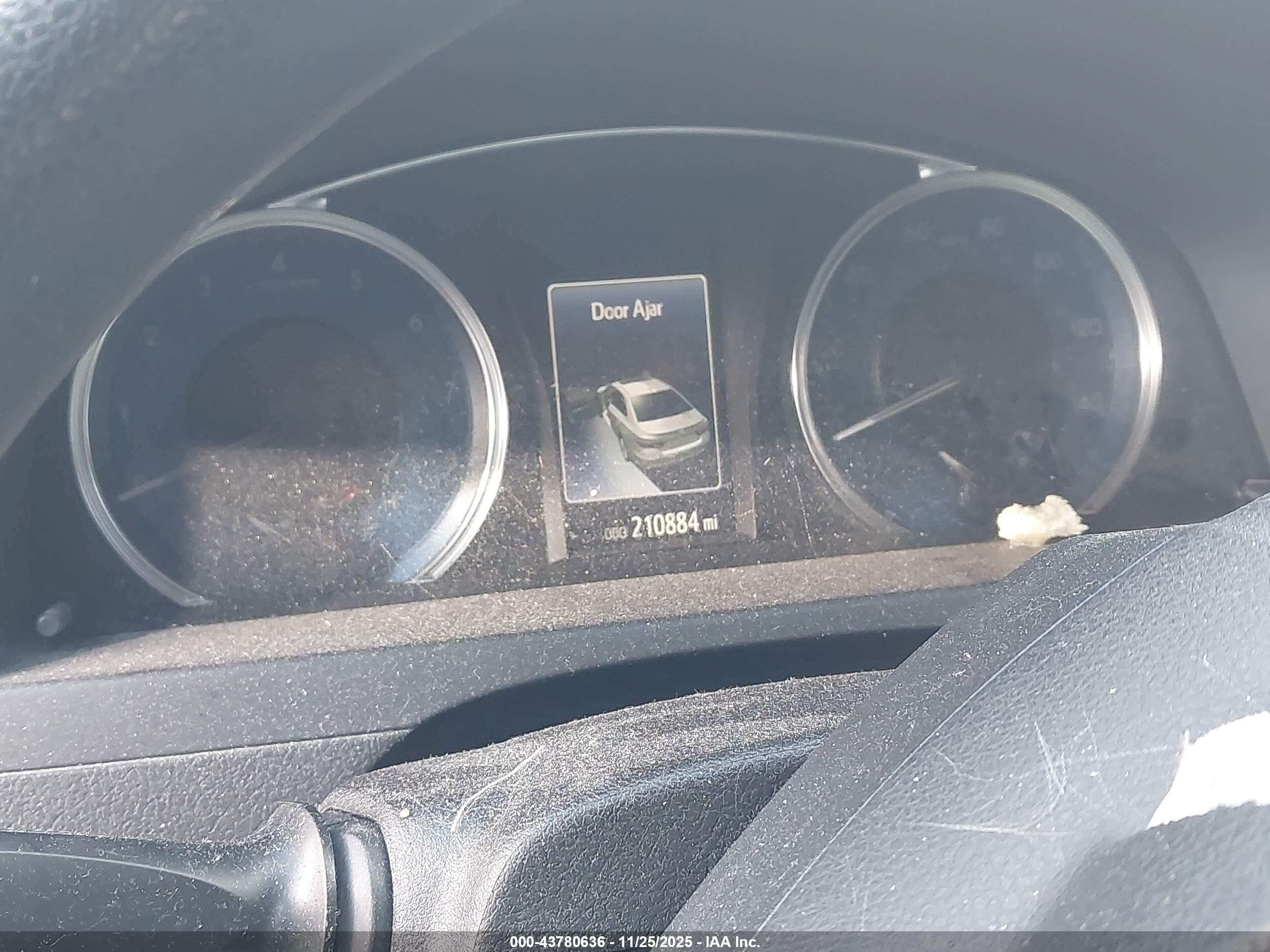 TOYOTA CAMRY image 7