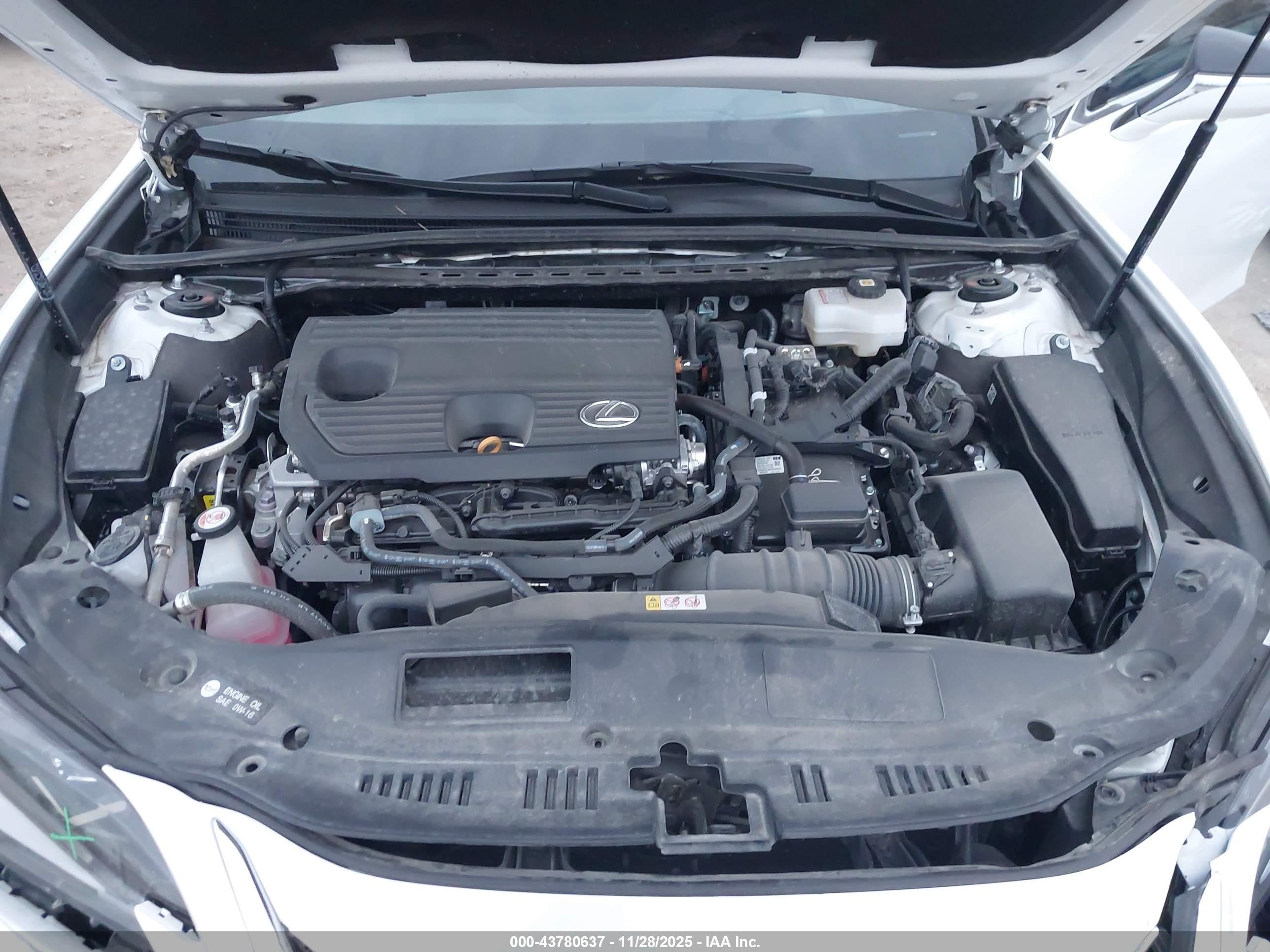 LEXUS ES image 10