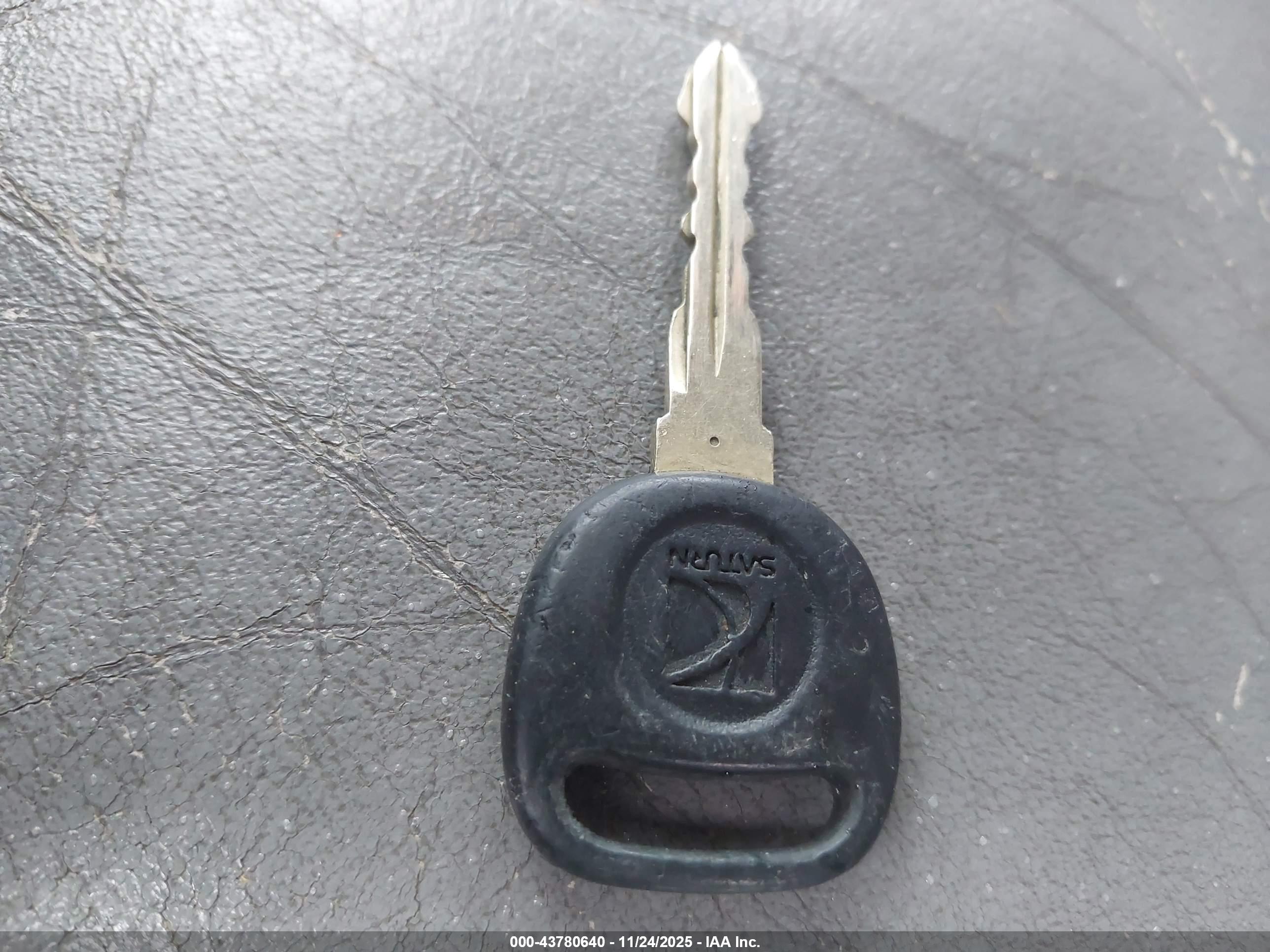 SATURN VUE image 11