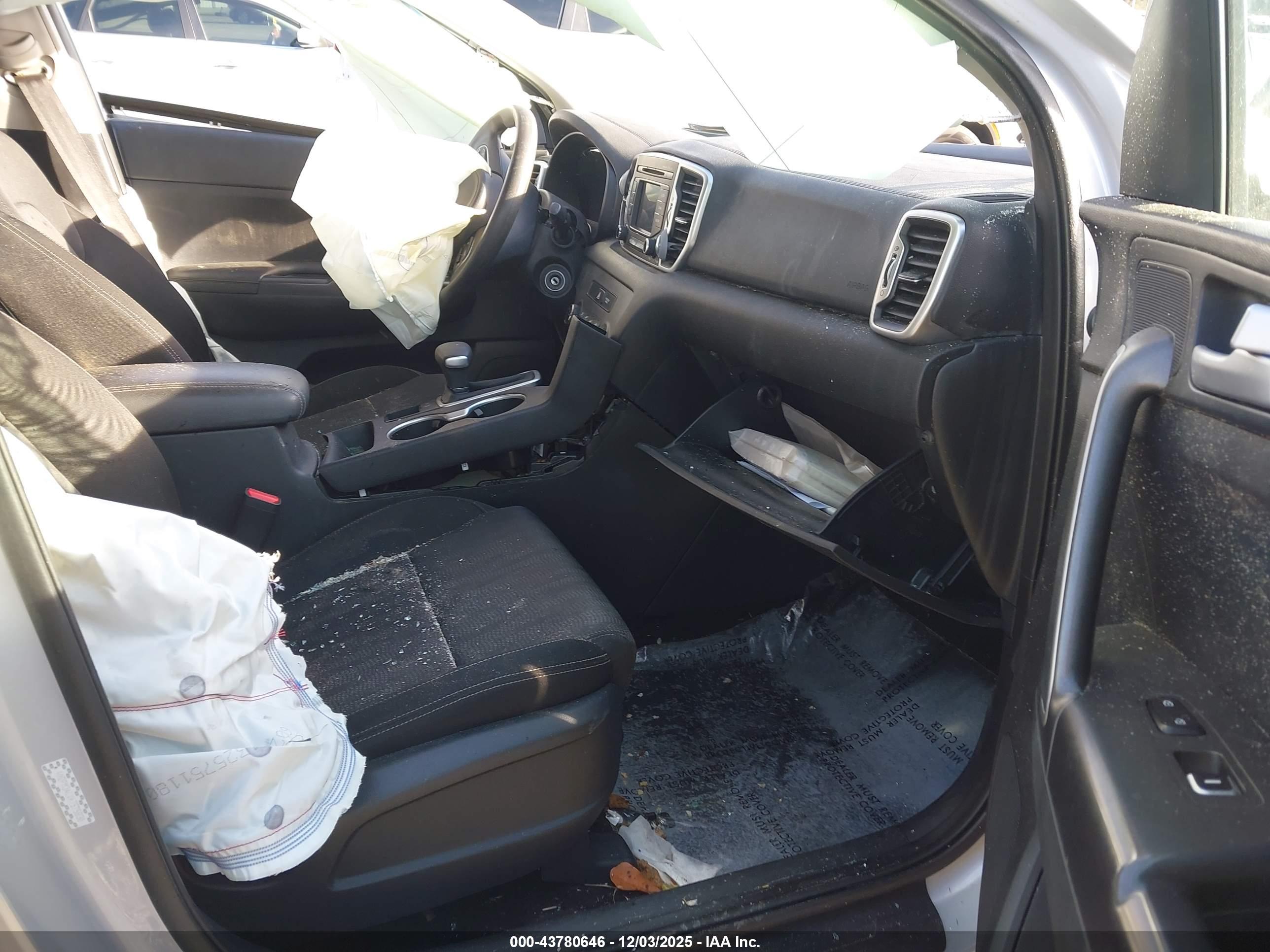 KIA SPORTAGE image 5