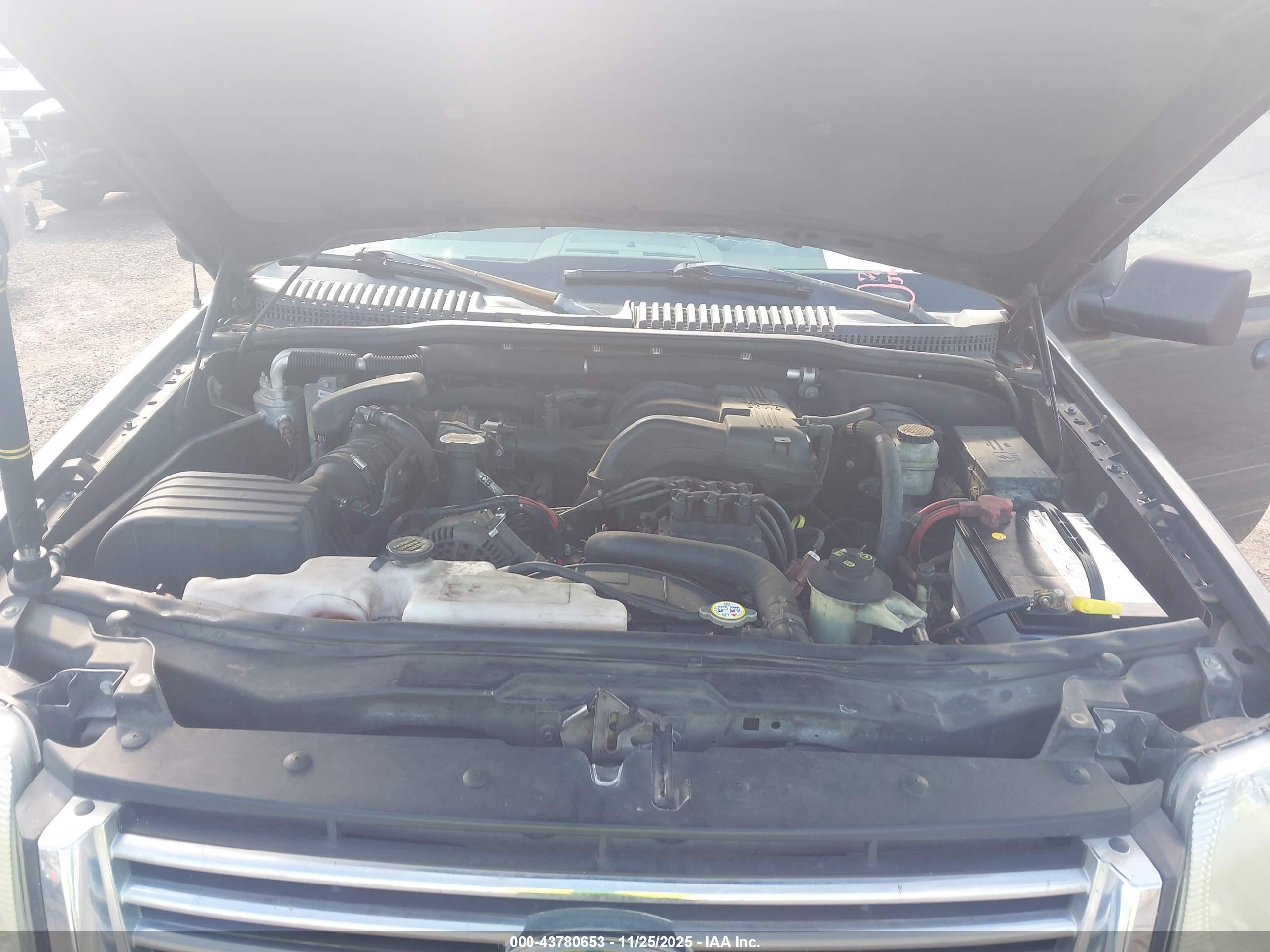 FORD EXPLORER image 10