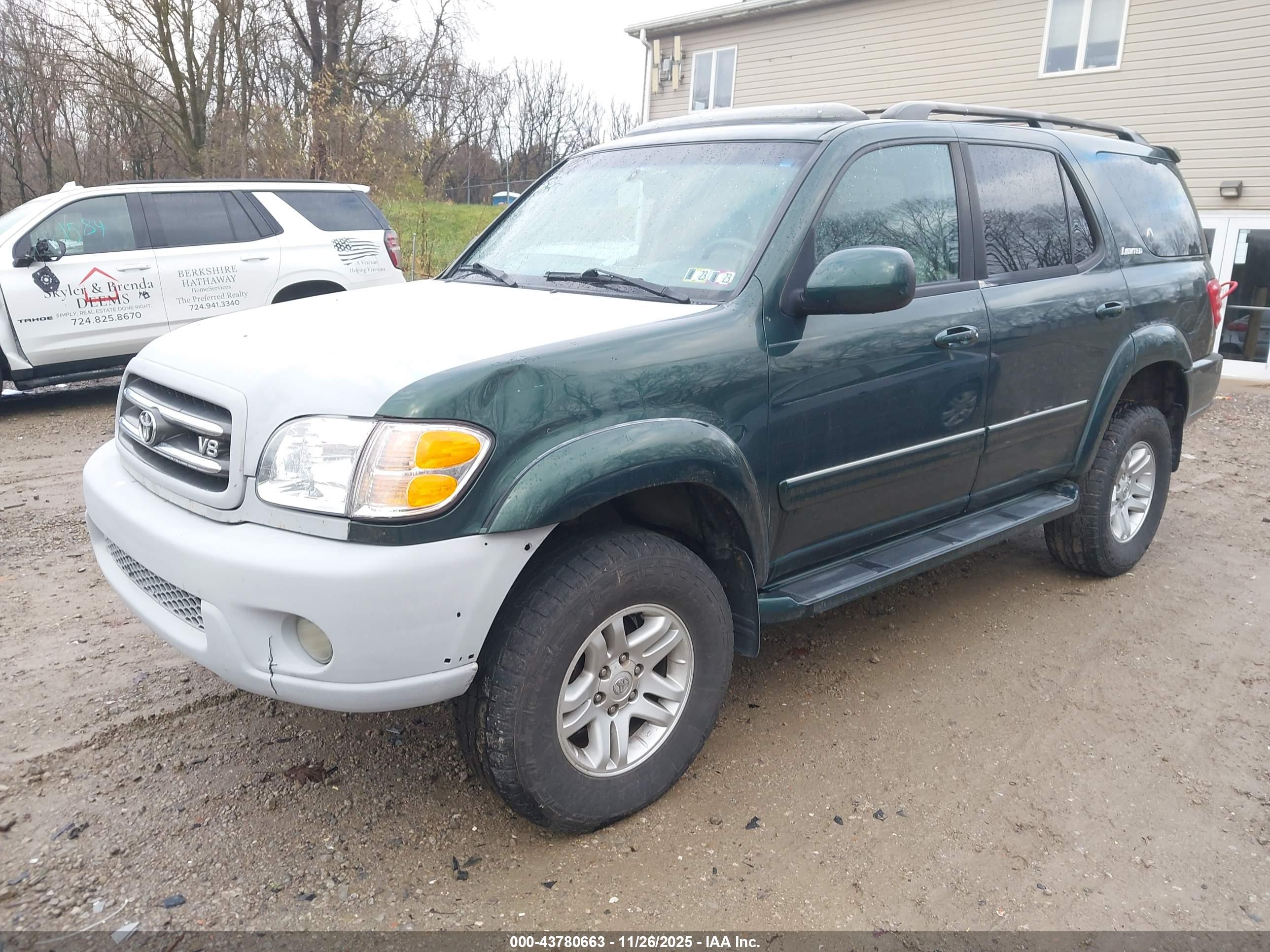 TOYOTA SEQUOIA image 2