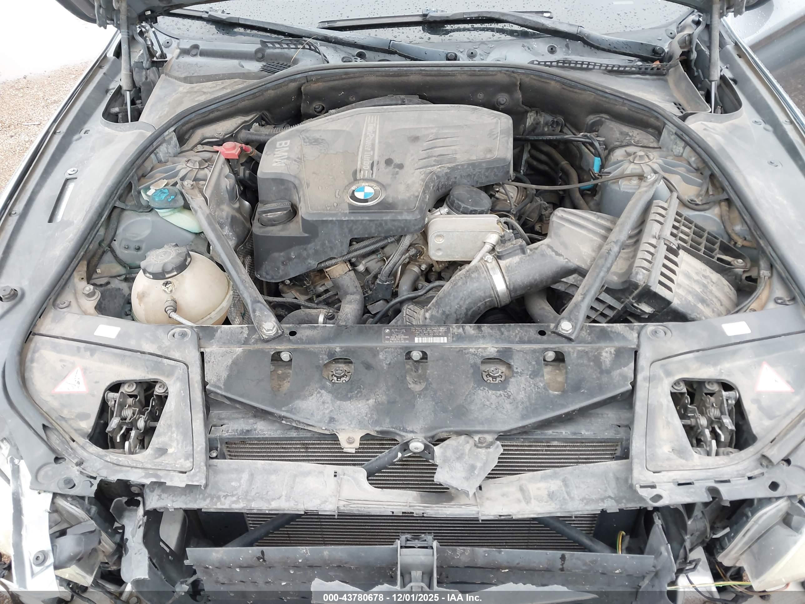 BMW 528I image 10