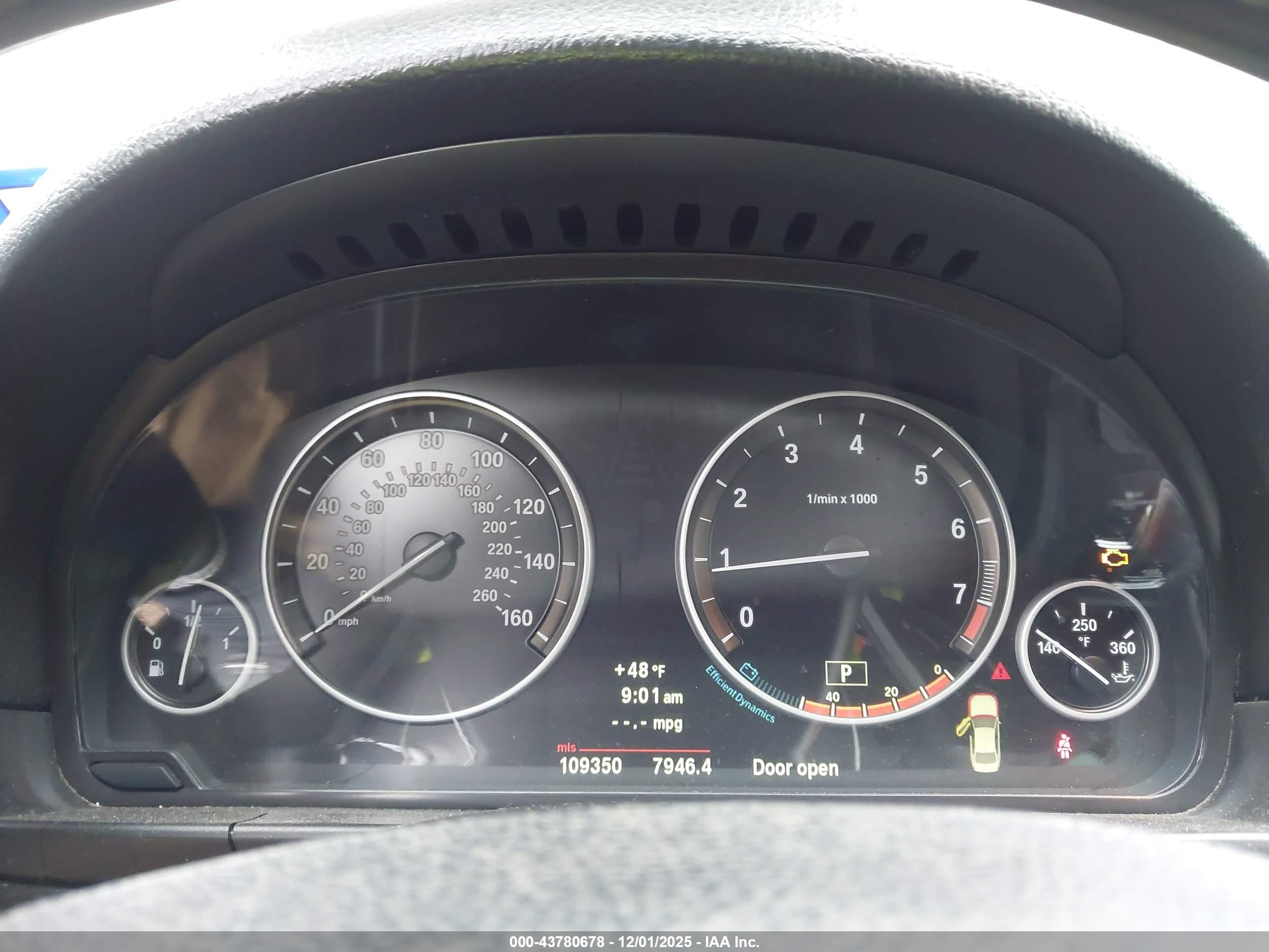 BMW 528I image 7