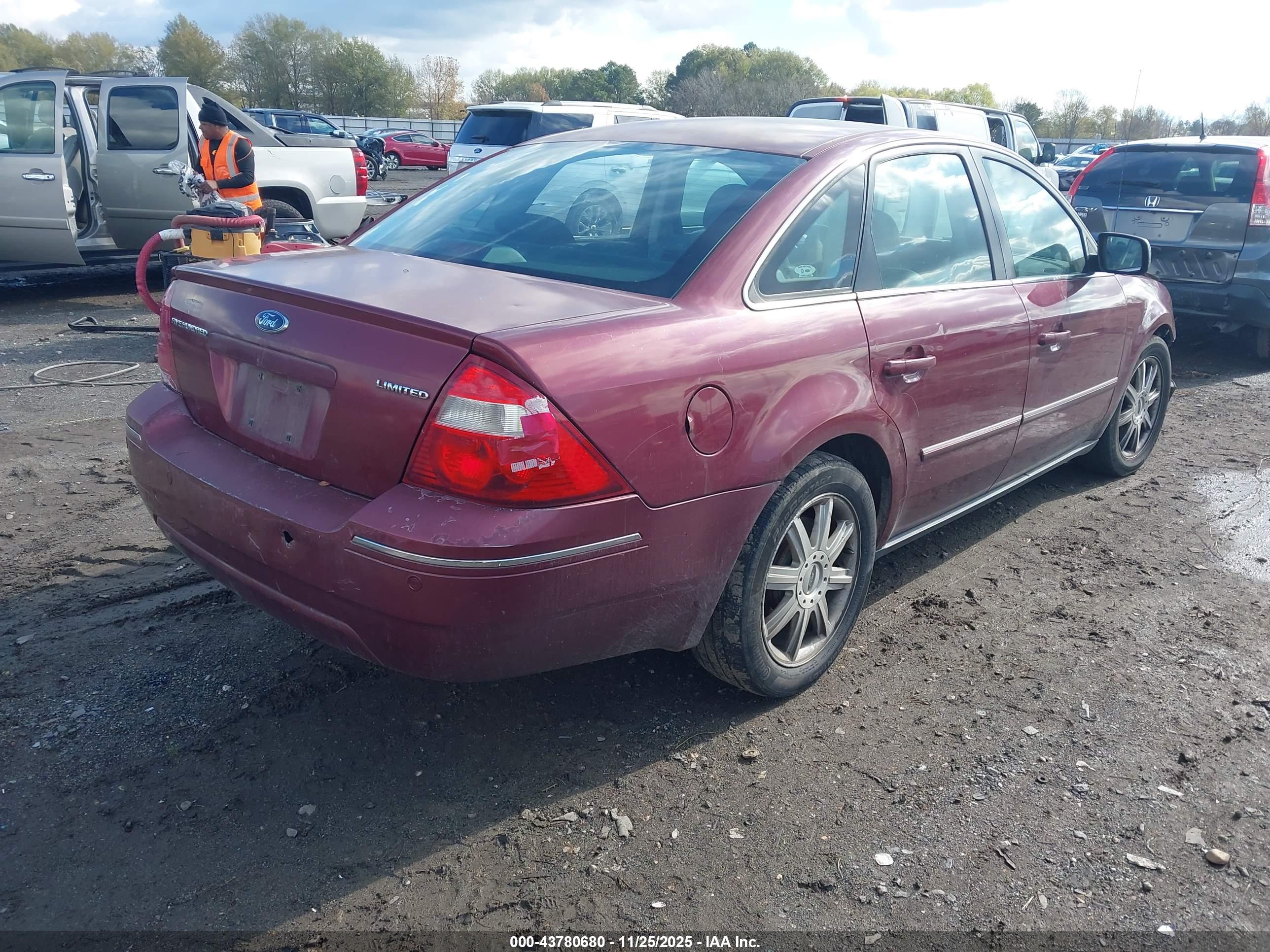 FORD FIVE image 4