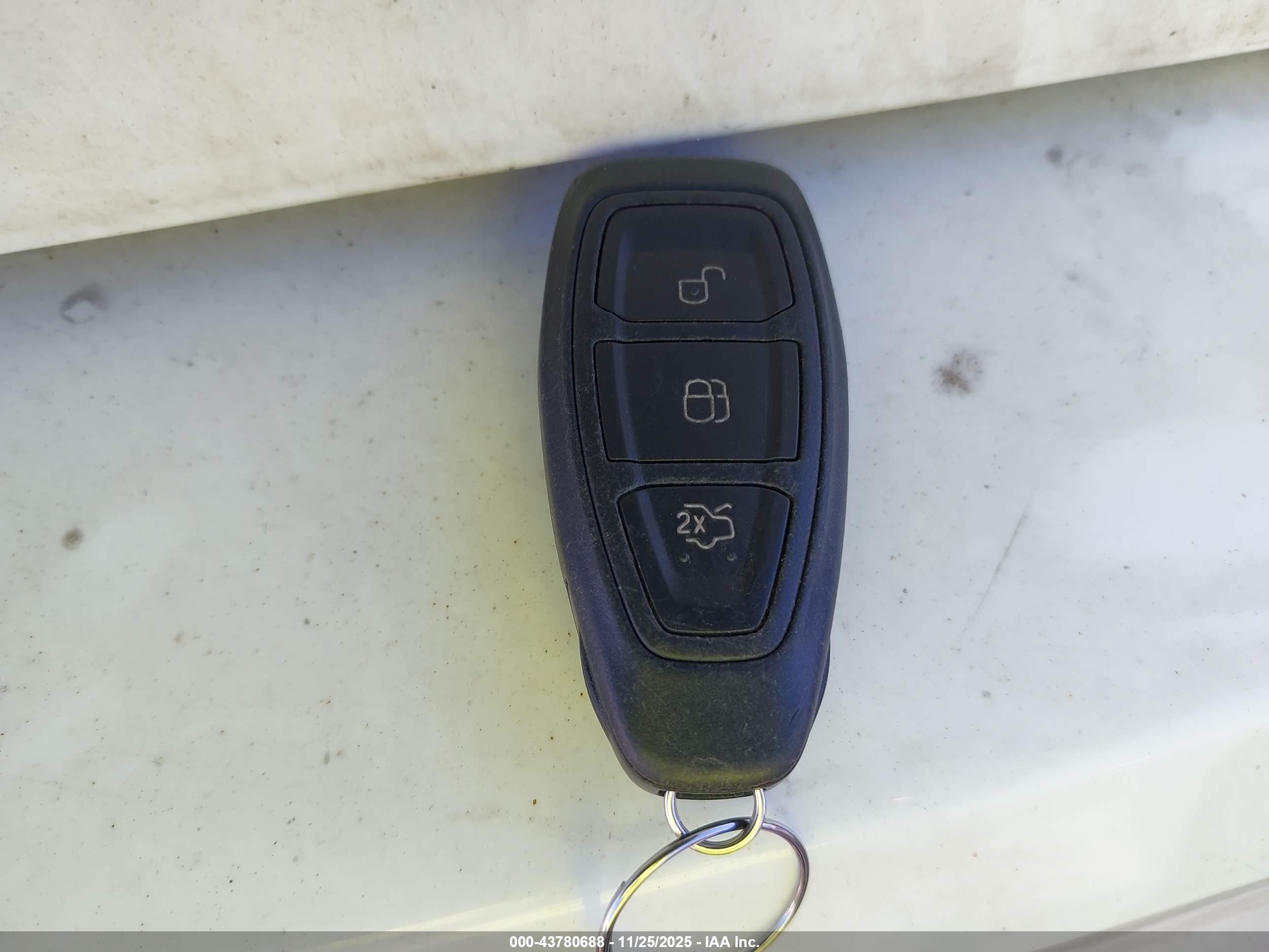 FORD FOCUS image 11