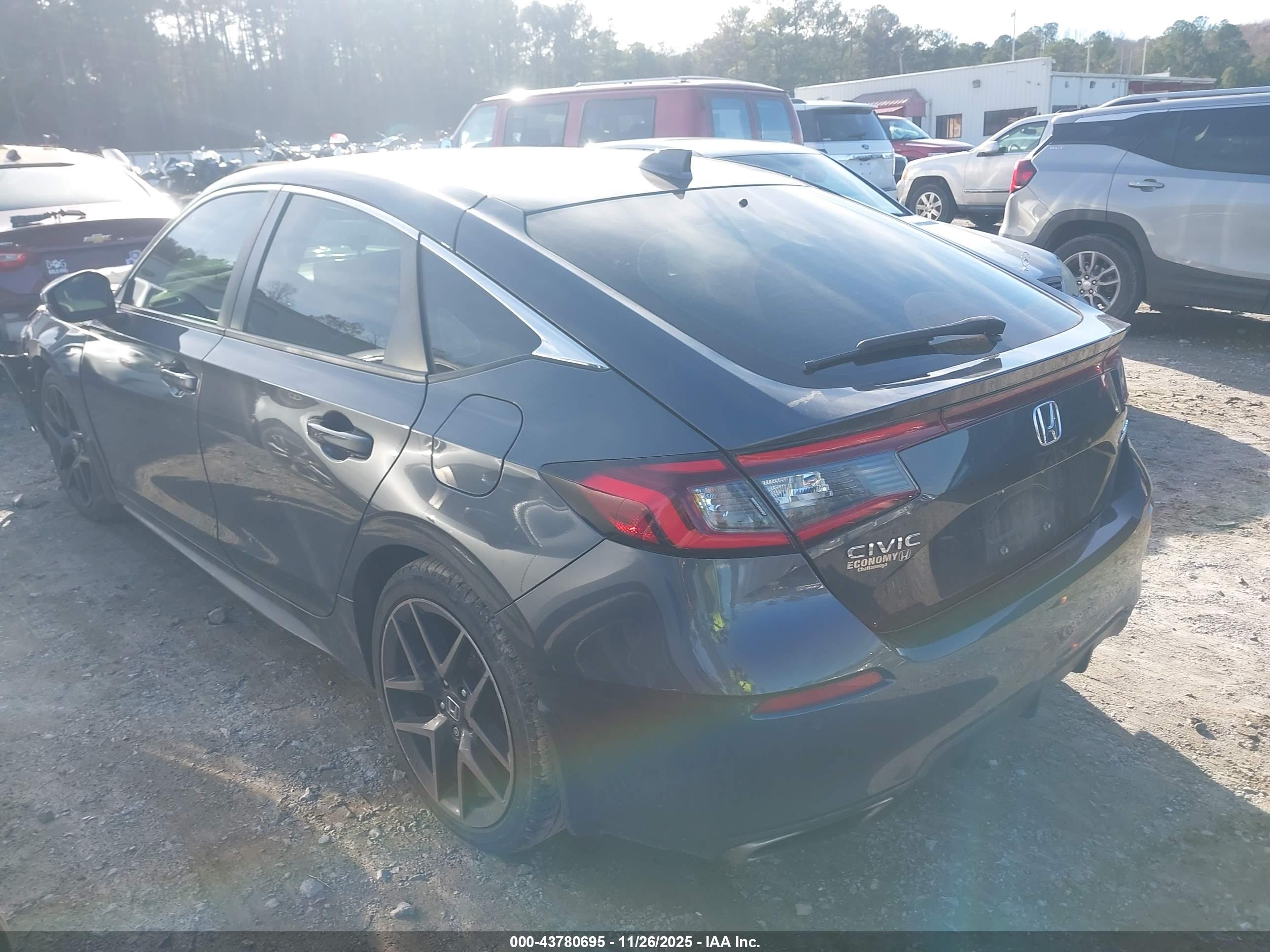 HONDA CIVIC image 3