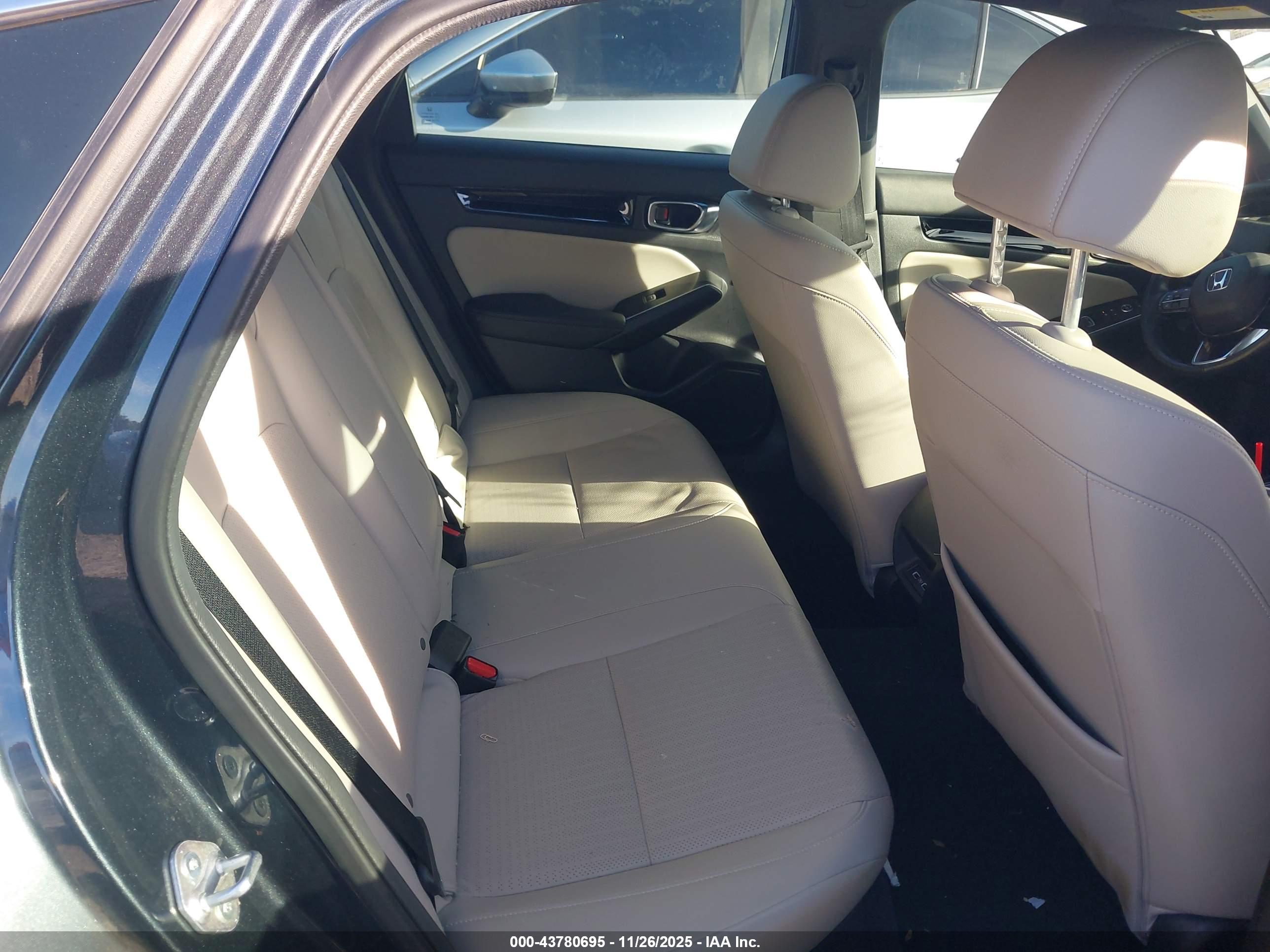 HONDA CIVIC image 8