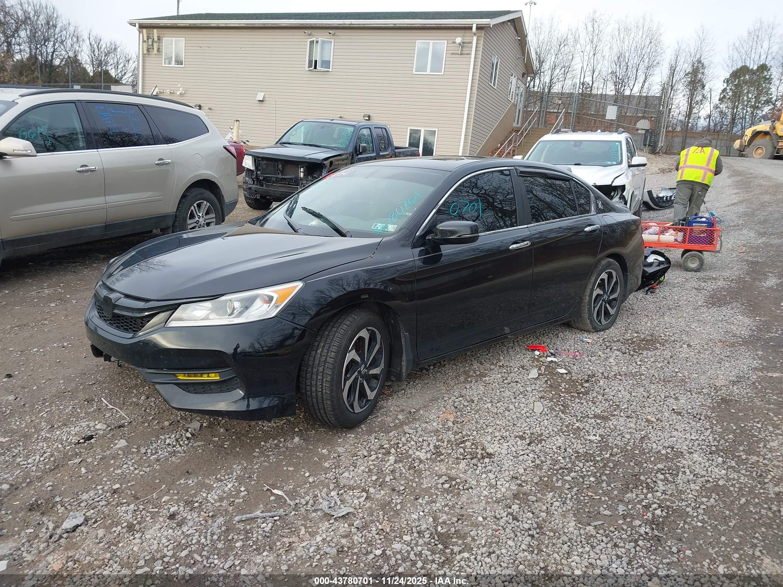 HONDA ACCORD image 2