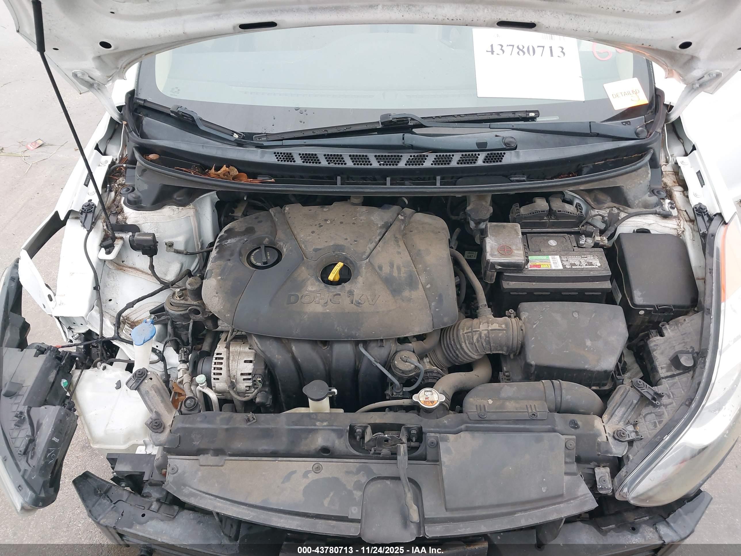 HYUNDAI ELANTRA image 10