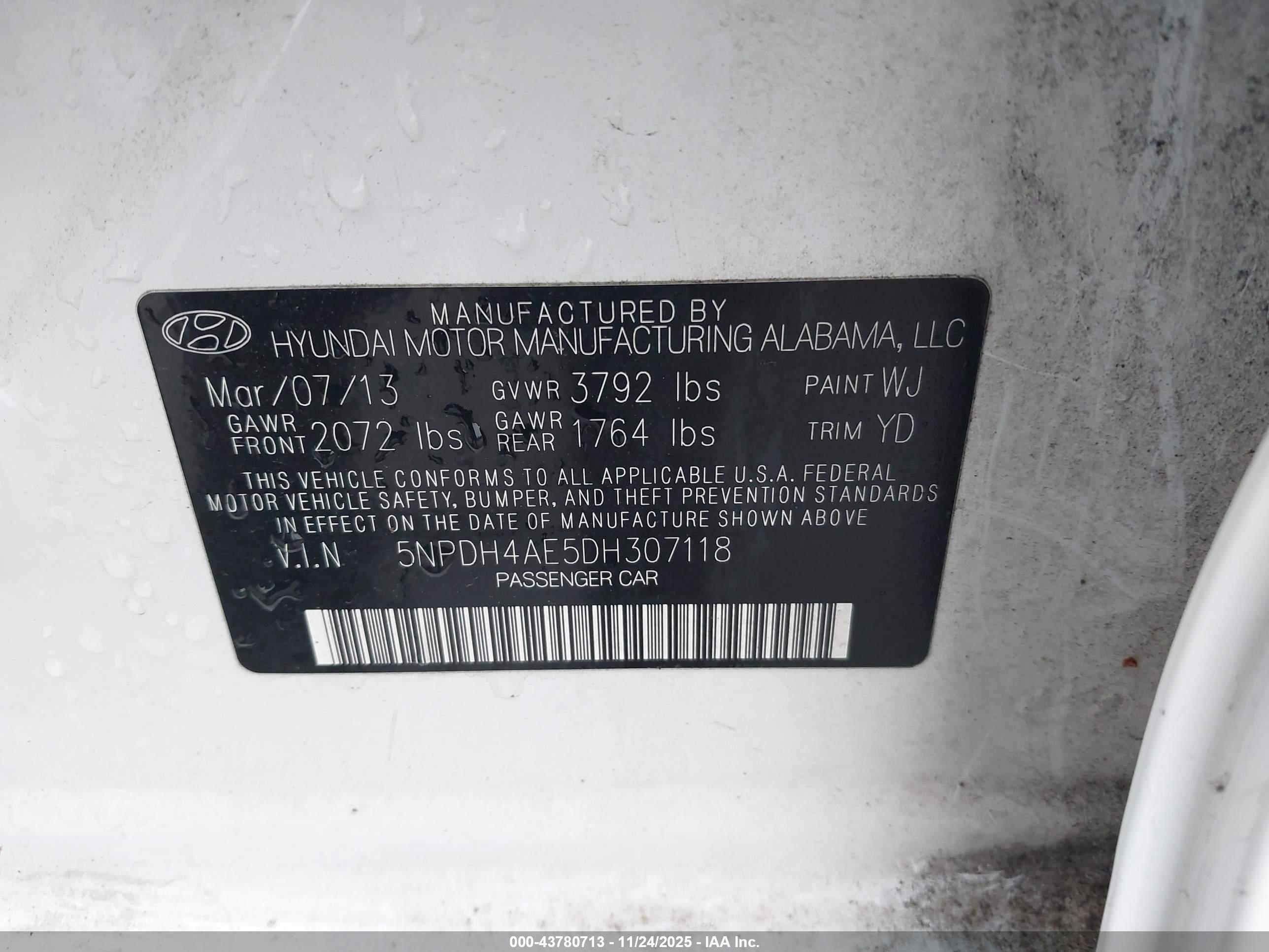 HYUNDAI ELANTRA image 9