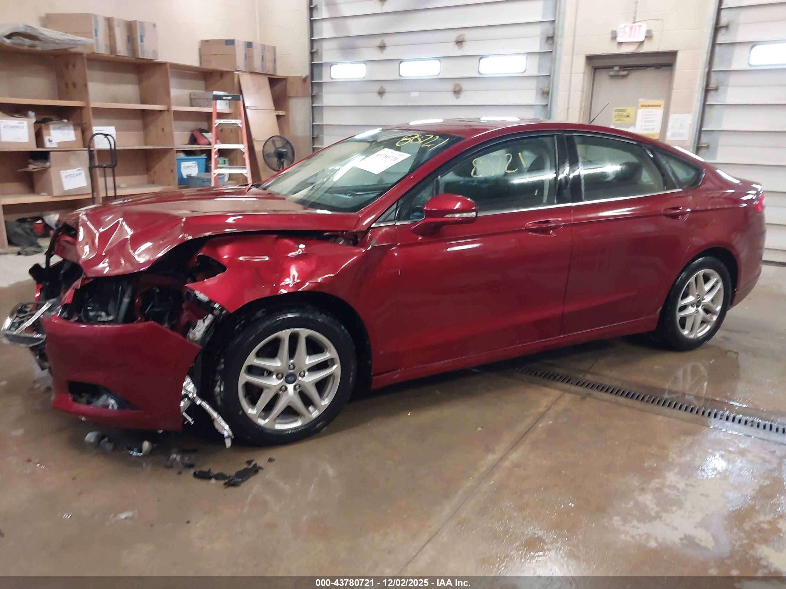 FORD FUSION image 2