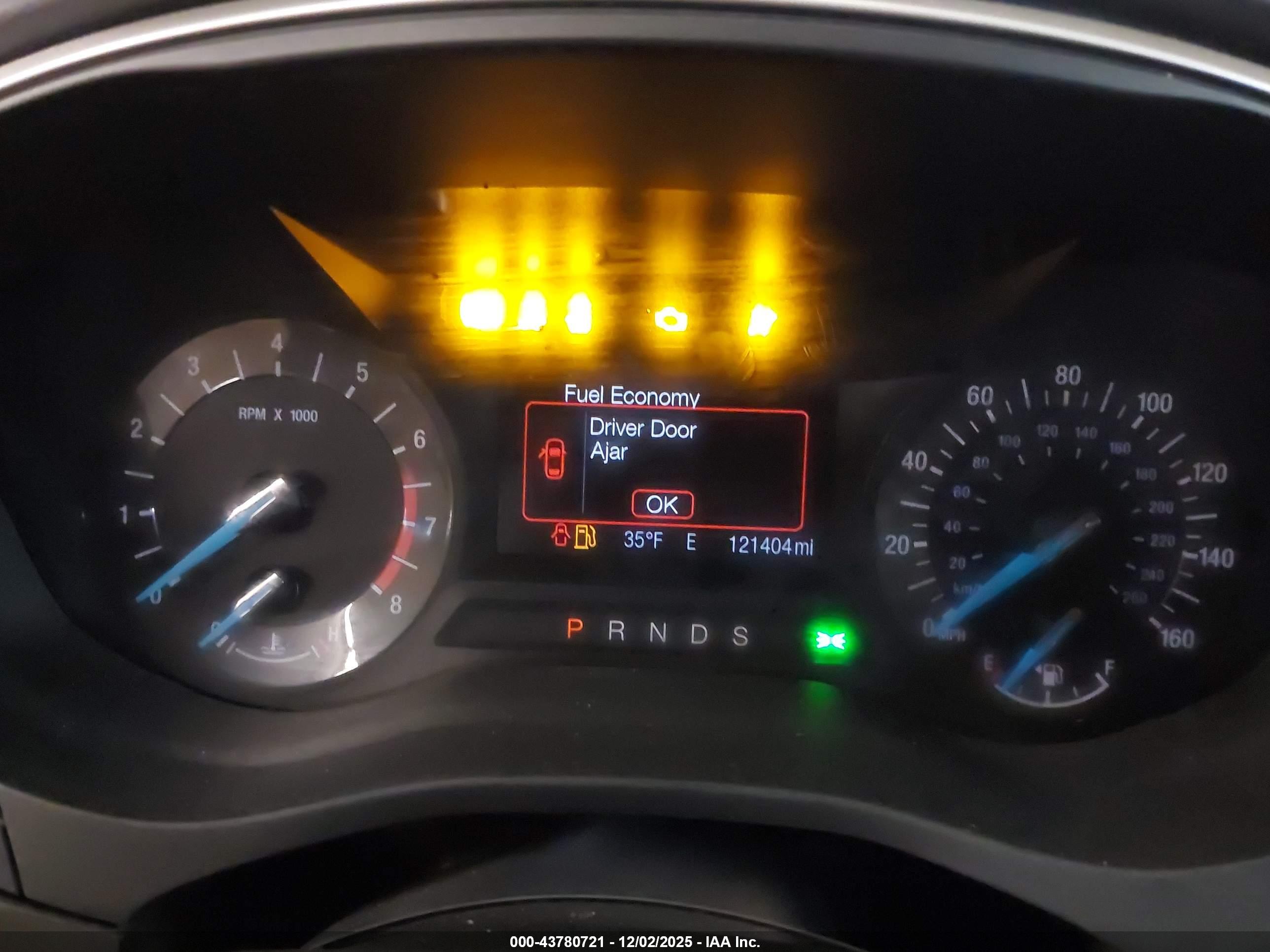 FORD FUSION image 7