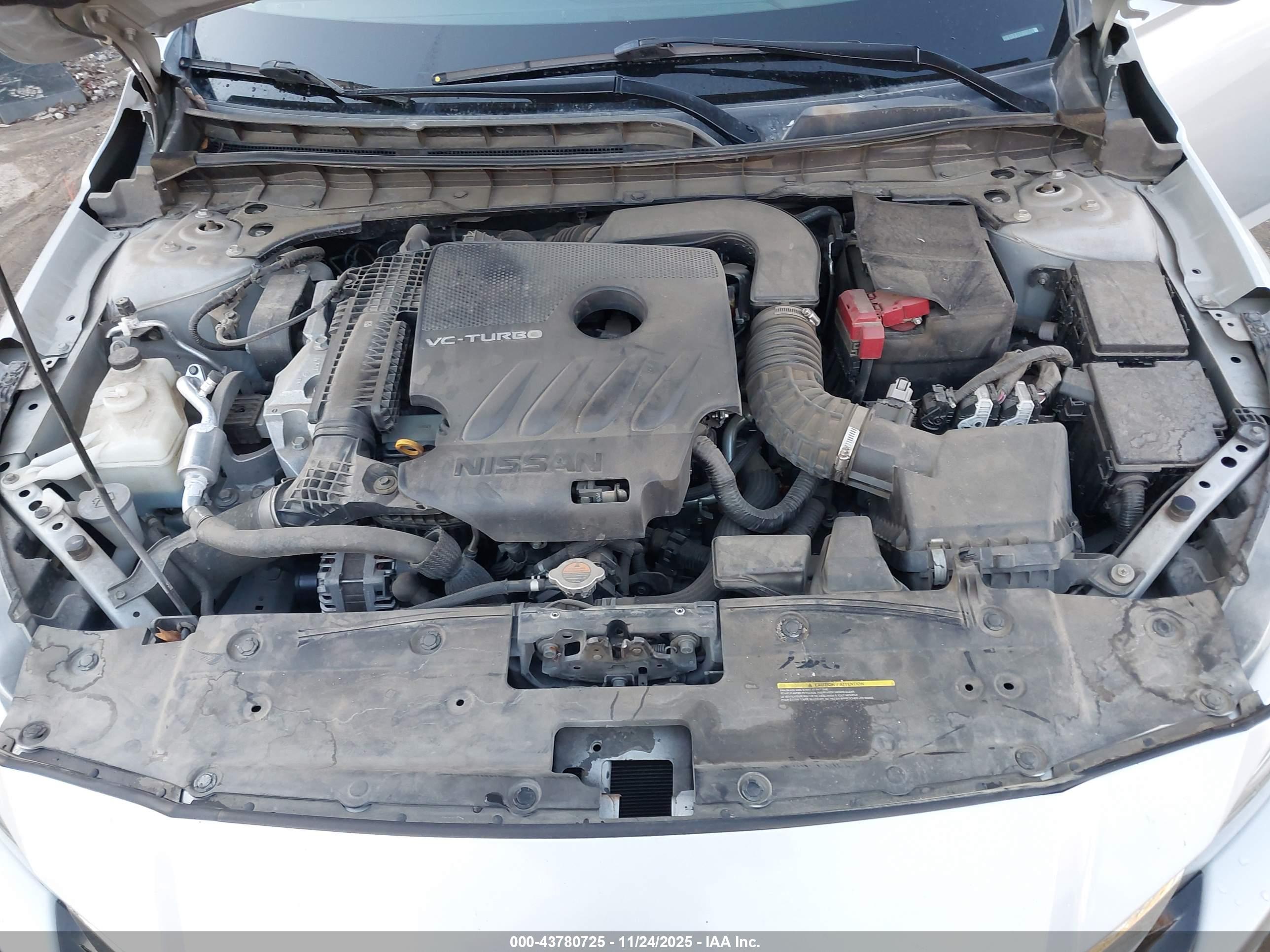 NISSAN ALTIMA image 10