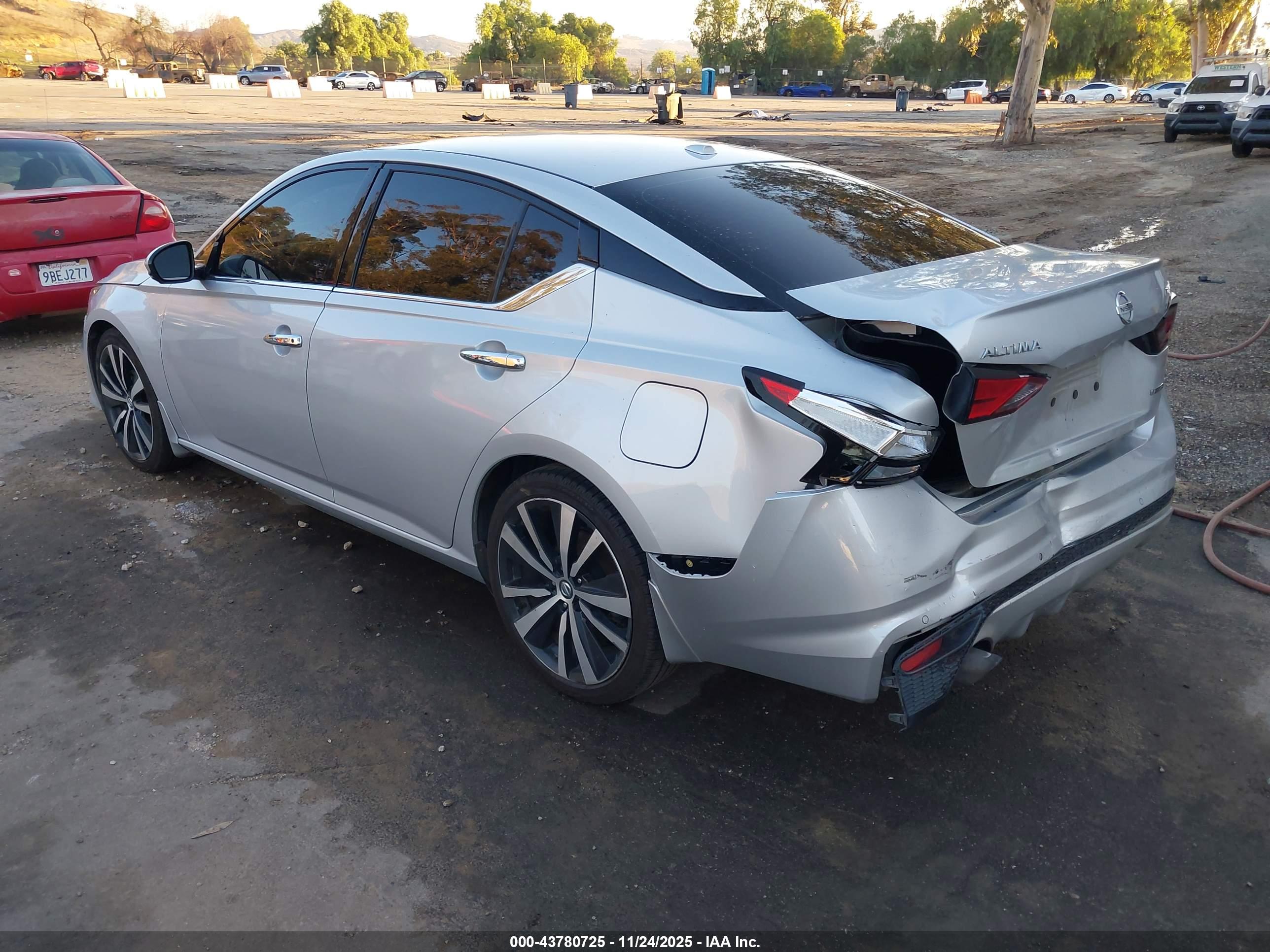 NISSAN ALTIMA image 3