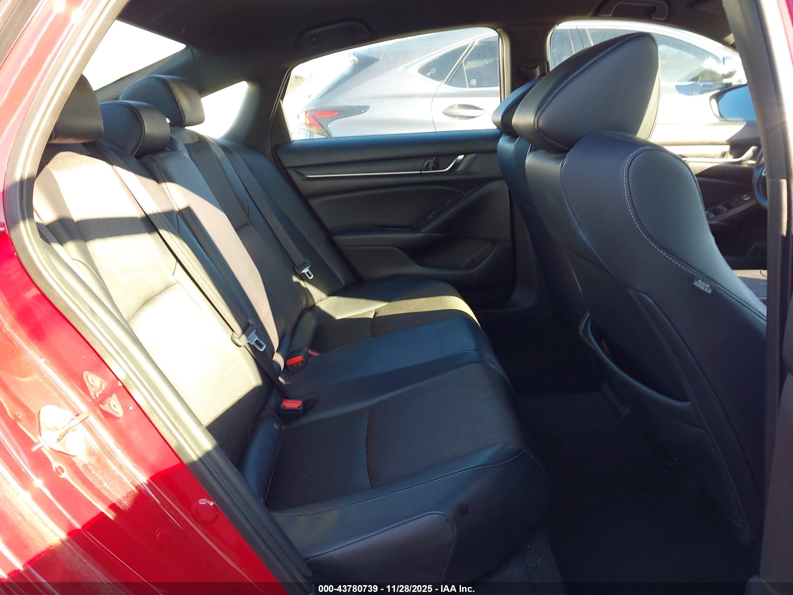 HONDA ACCORD image 8