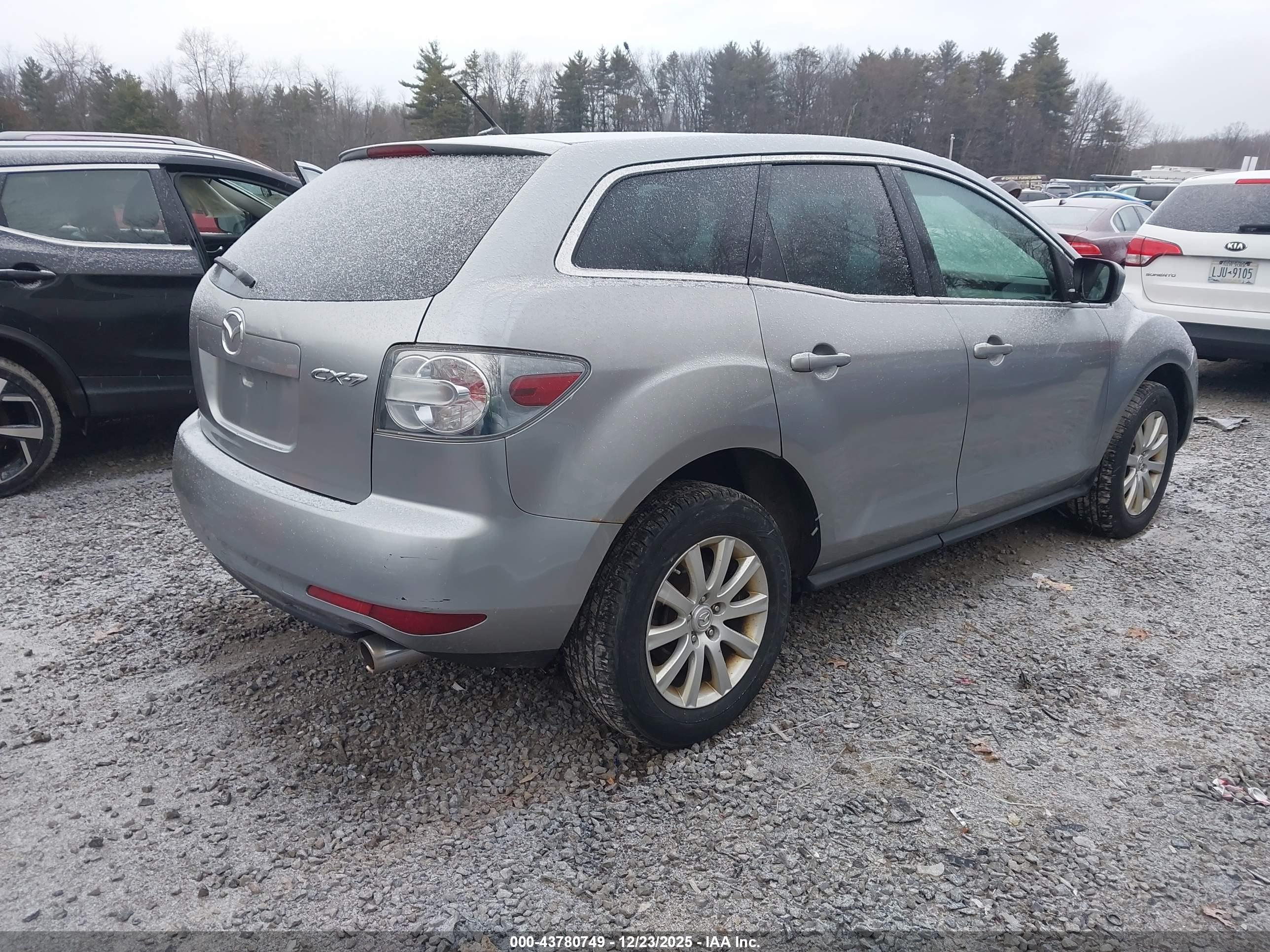 MAZDA CX-7 image 4