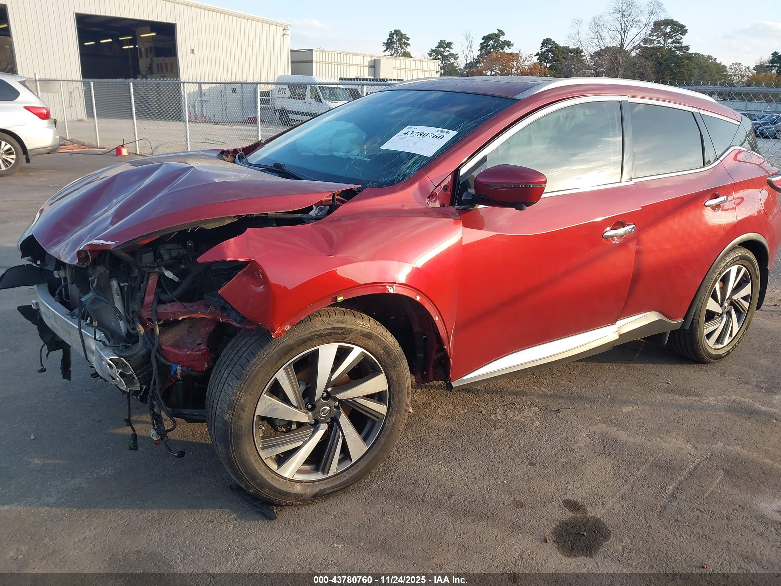 NISSAN MURANO image 2