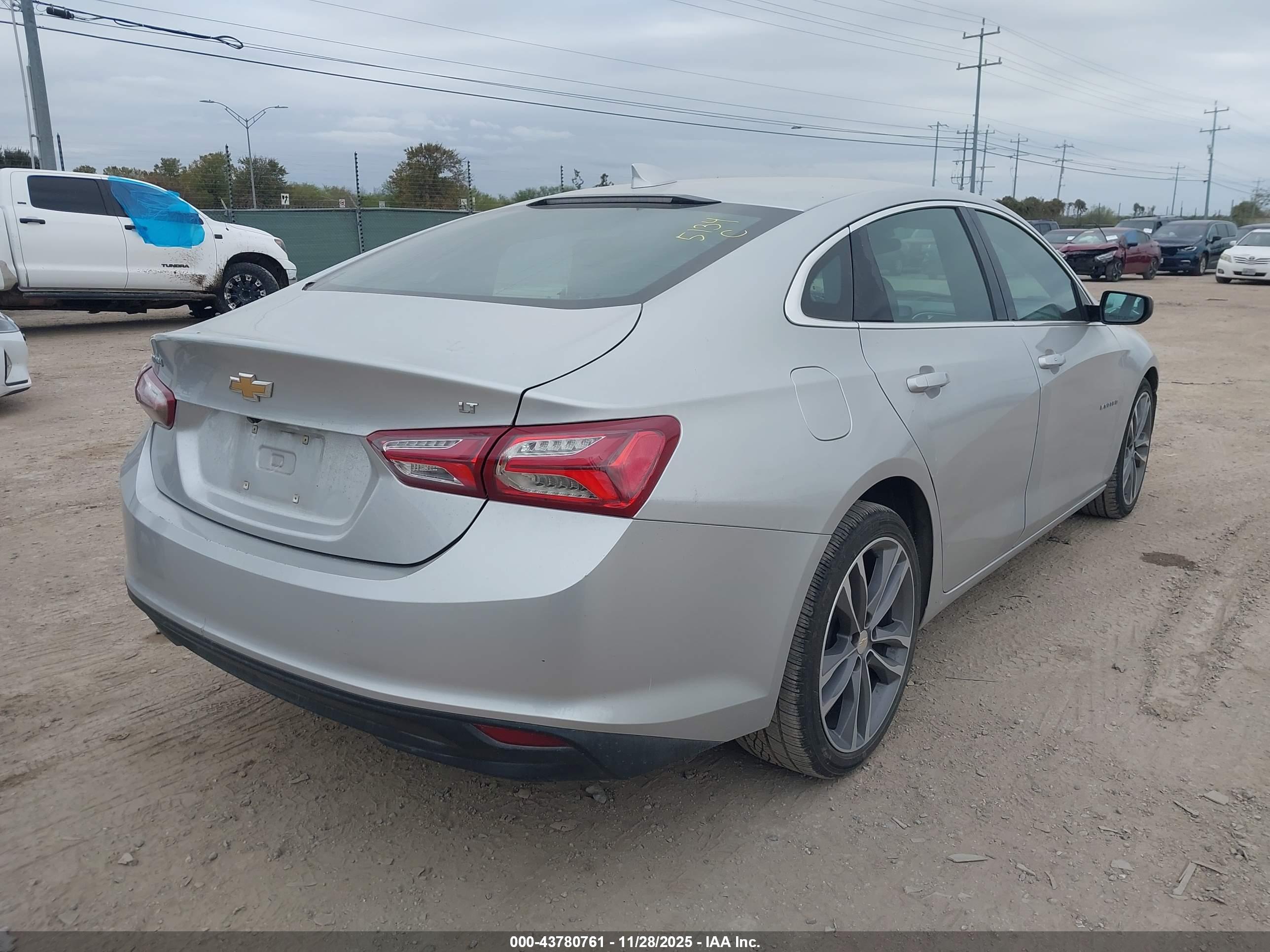 CHEVROLET MALIBU image 4