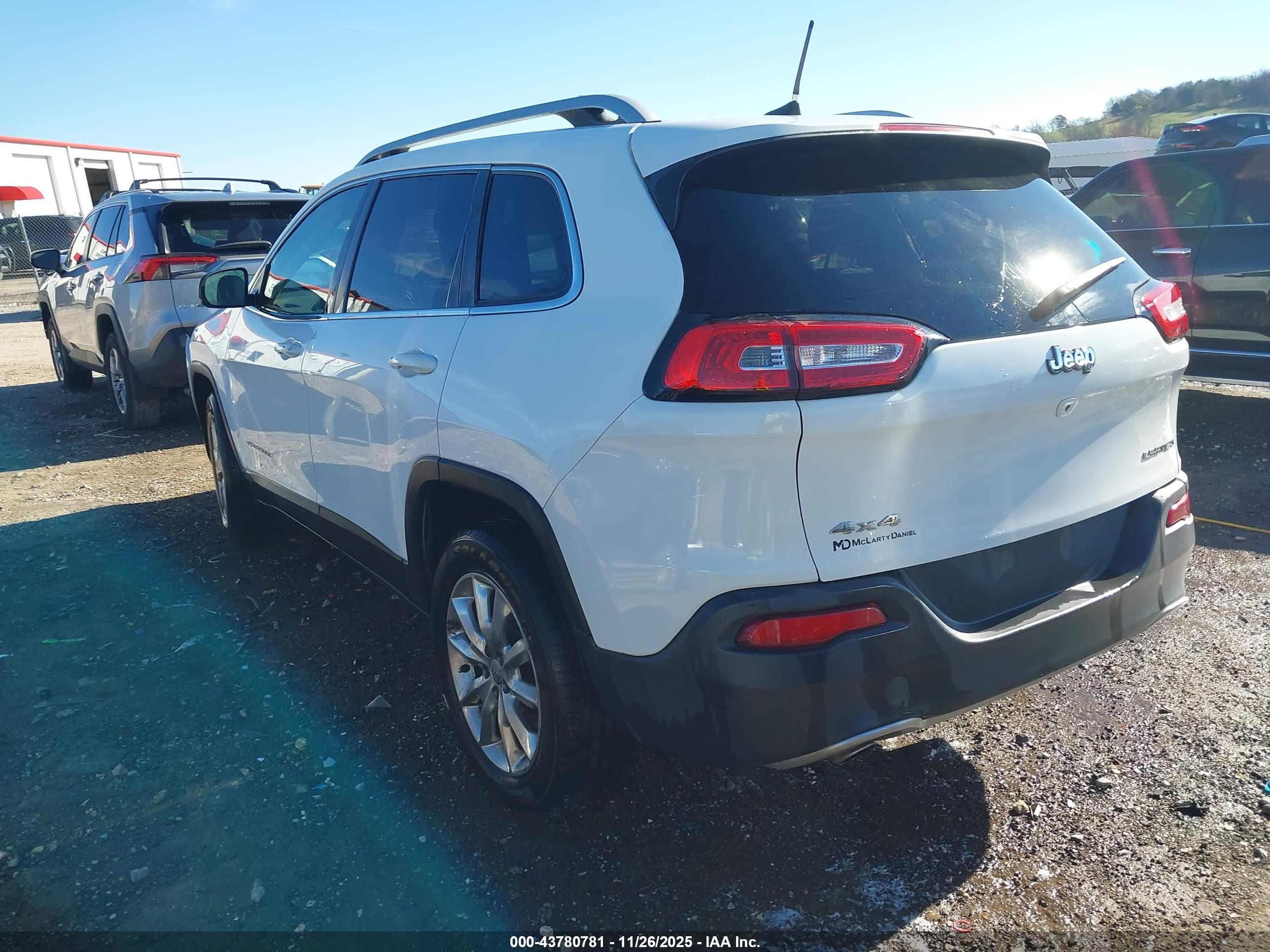 JEEP CHEROKEE image 3