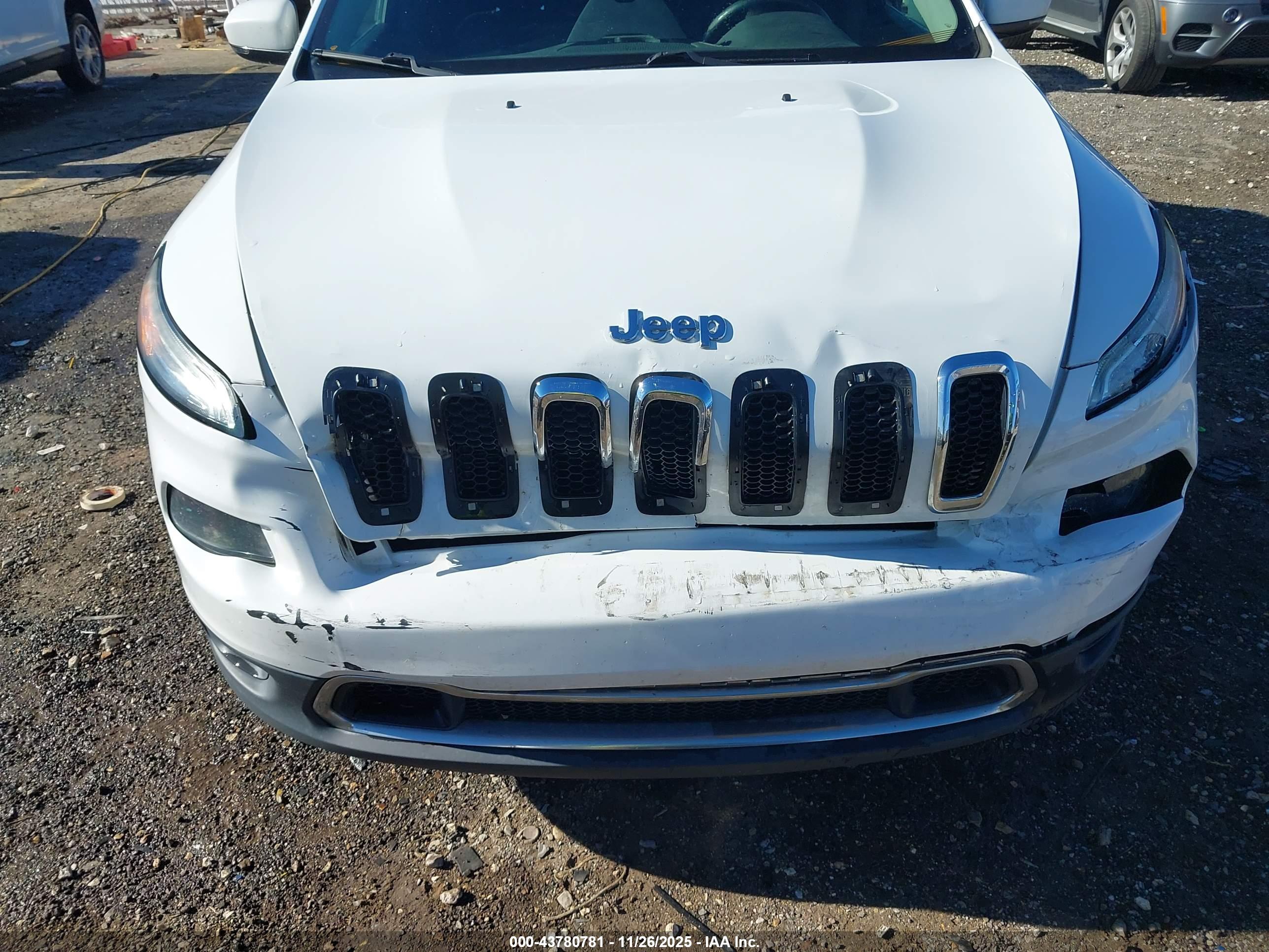 JEEP CHEROKEE image 6
