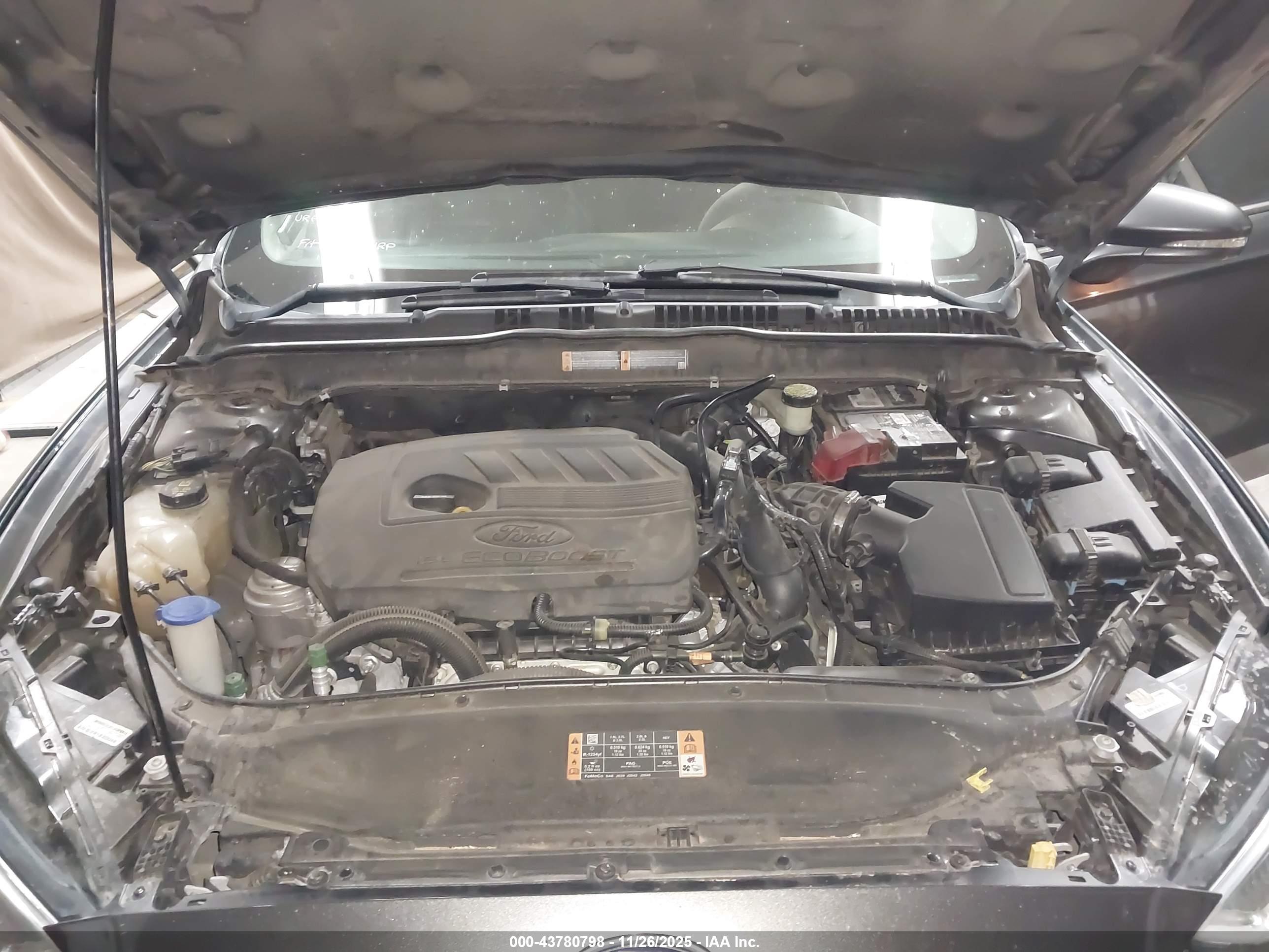 FORD FUSION image 10