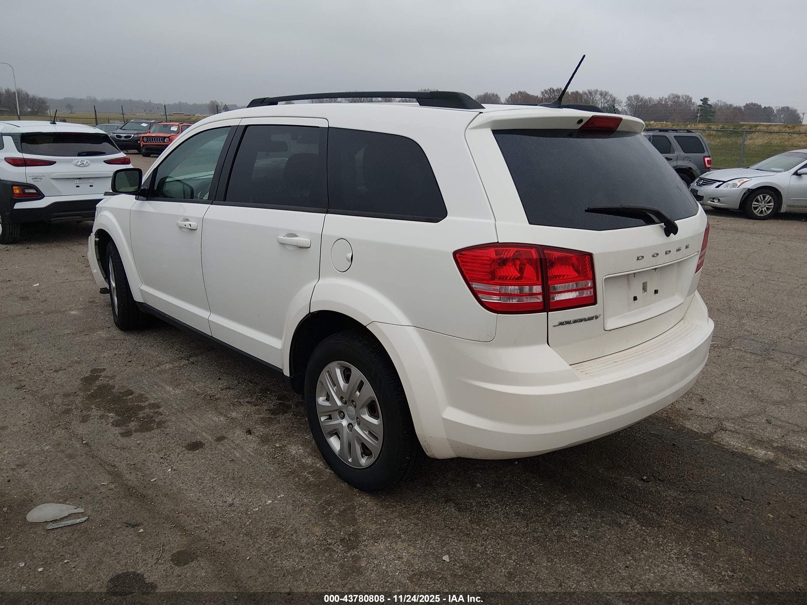 DODGE JOURNEY image 3