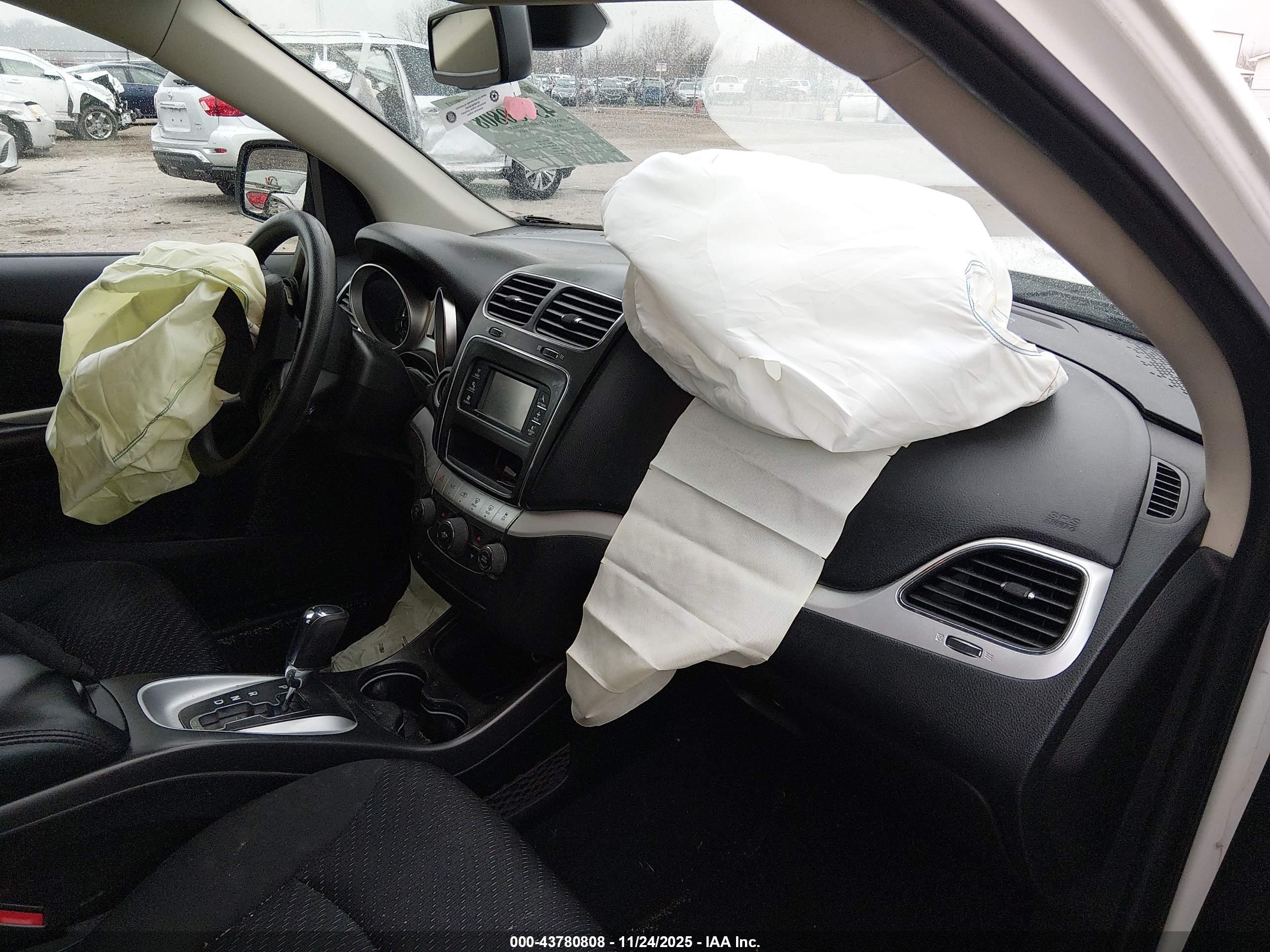 DODGE JOURNEY image 5