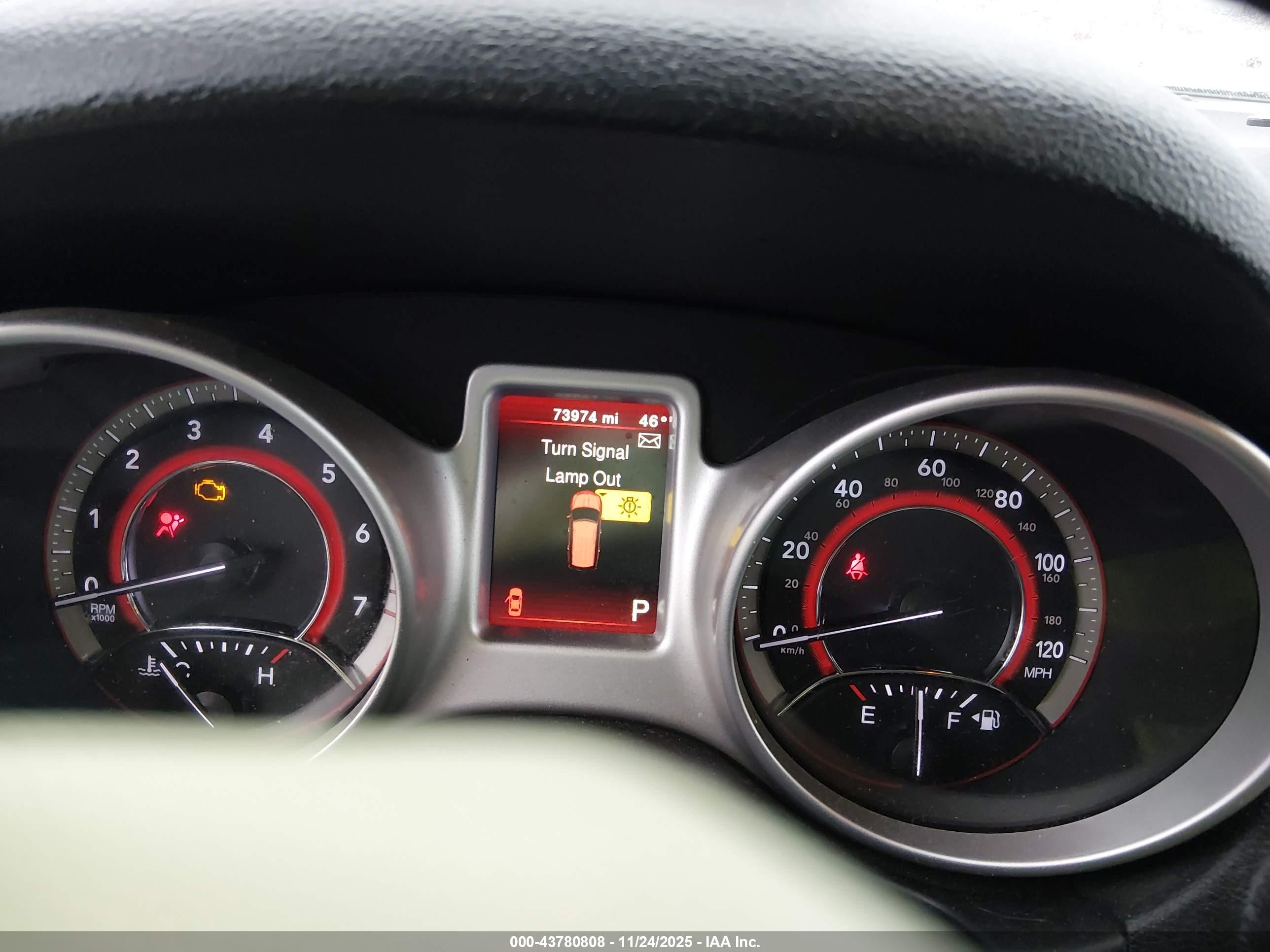 DODGE JOURNEY image 7