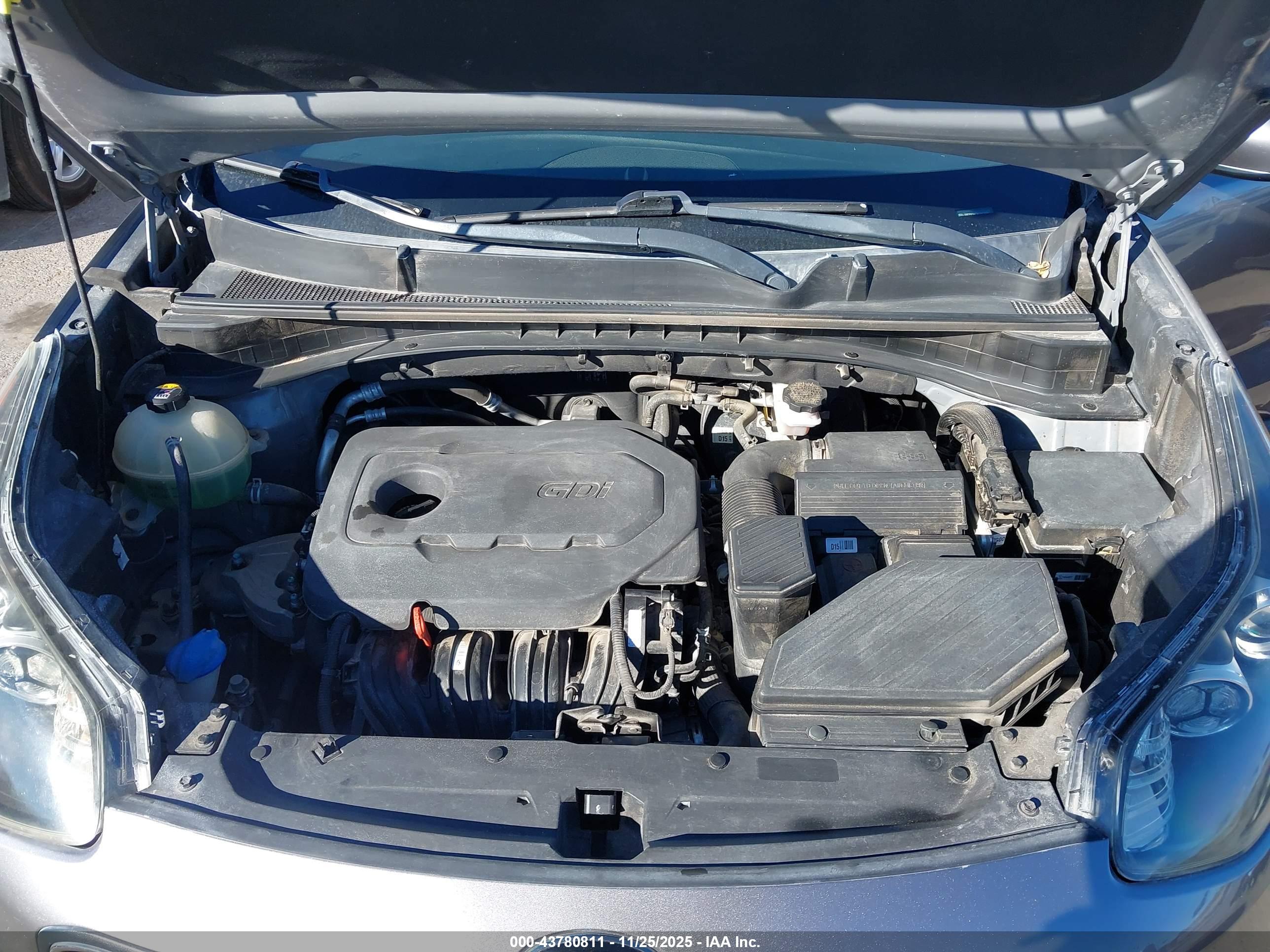 KIA SPORTAGE image 10