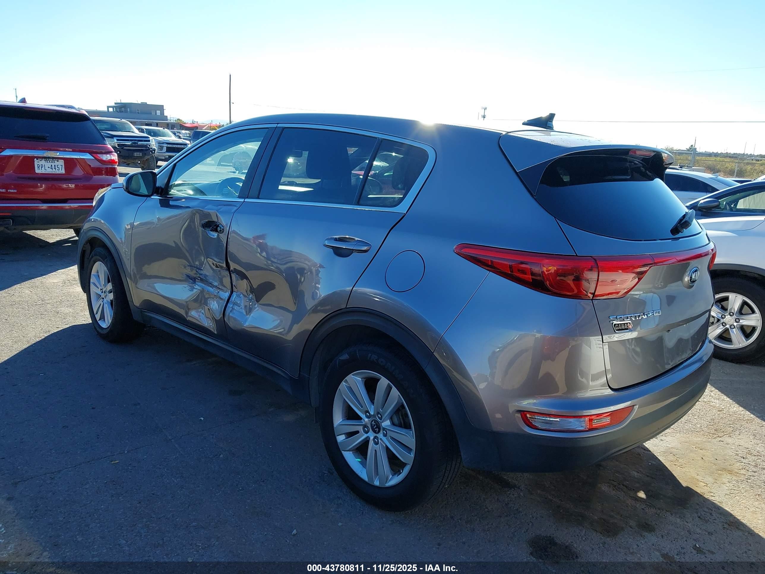 KIA SPORTAGE image 3