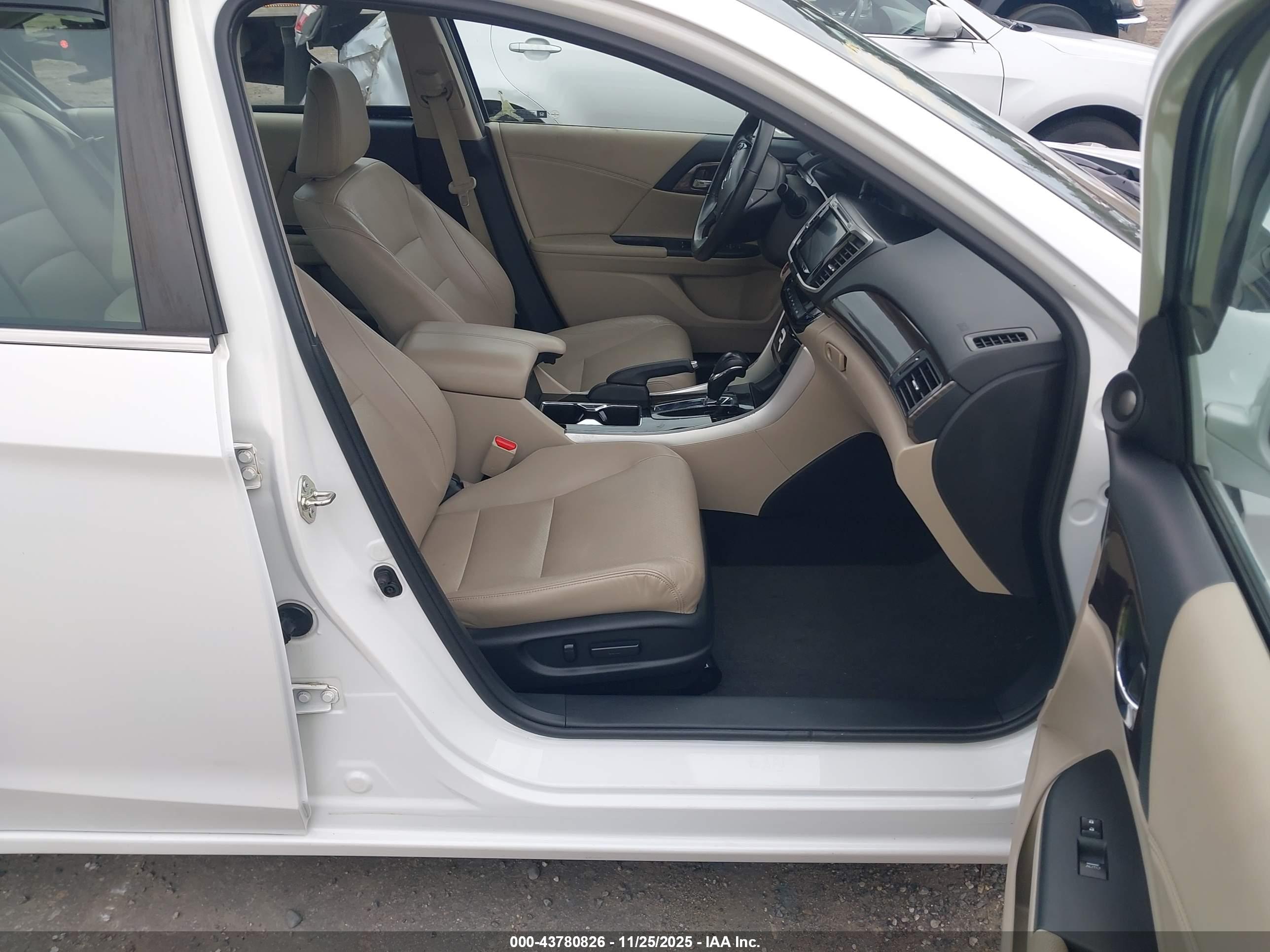HONDA ACCORD image 5