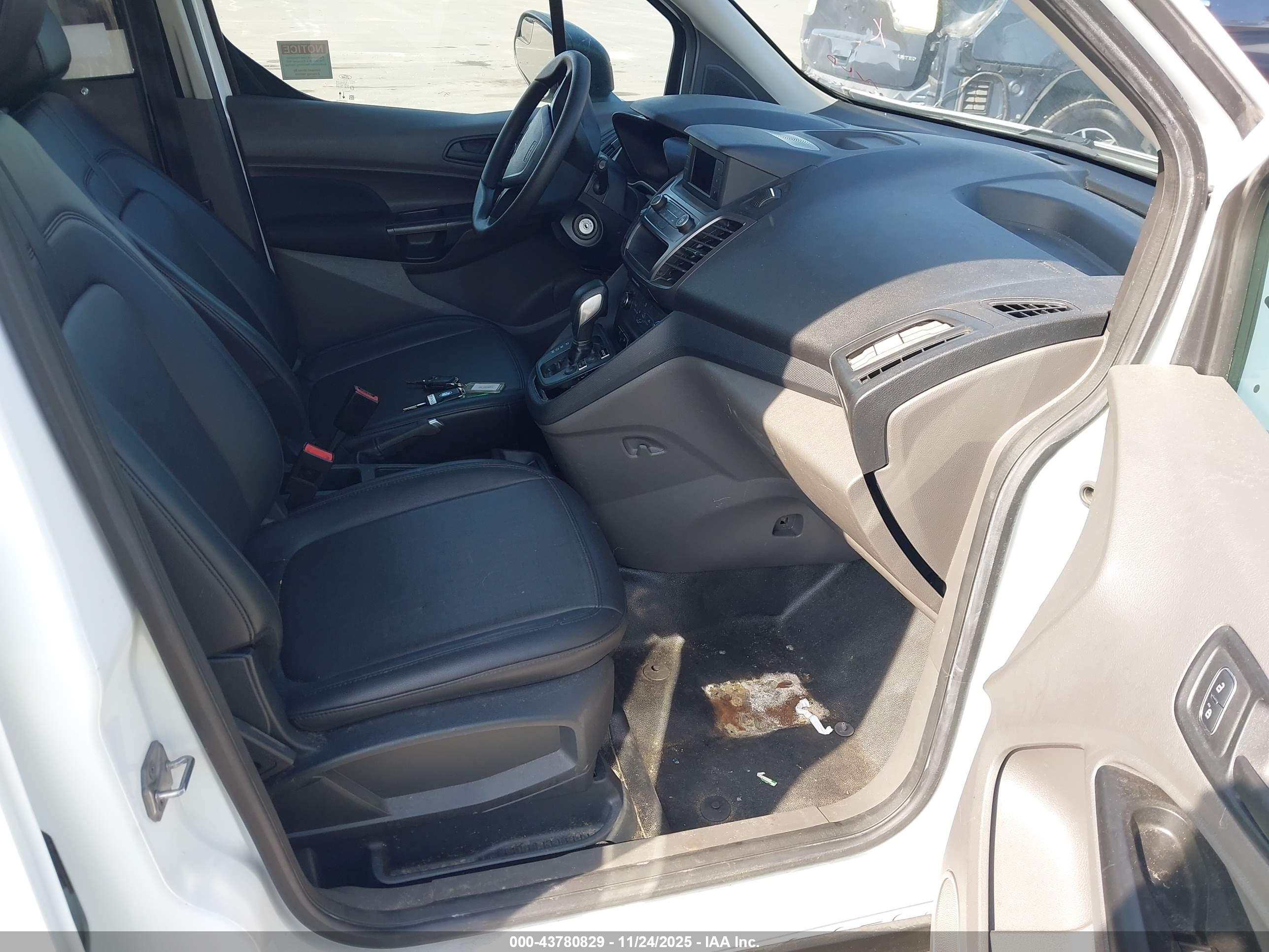 FORD TRANSIT image 5